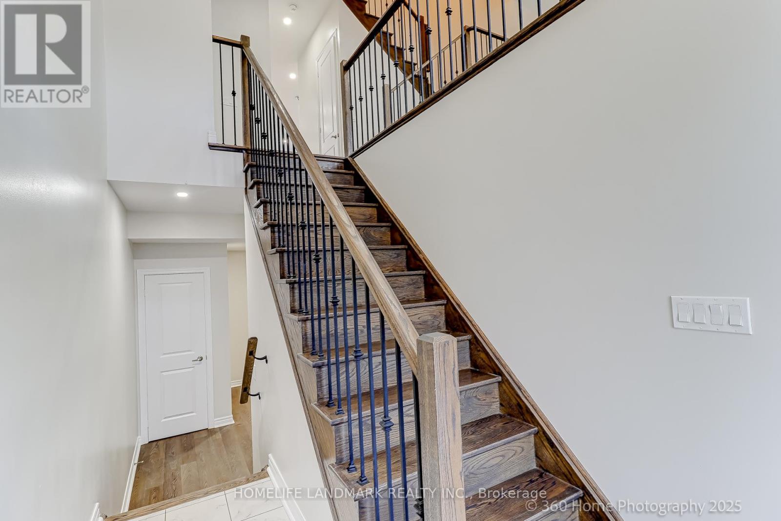 57 Laskin Drive, Vaughan, Ontario  L6A 5A4 - Photo 10 - N12495470