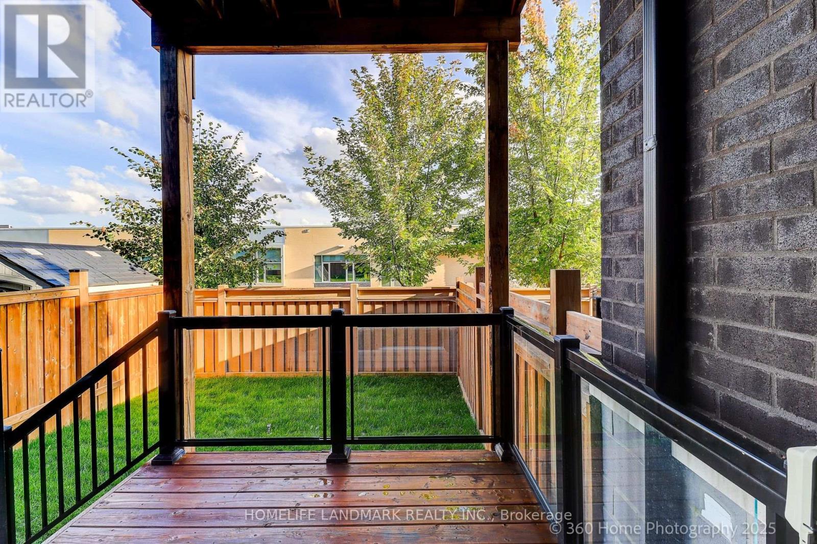 57 Laskin Drive, Vaughan, Ontario  L6A 5A4 - Photo 3 - N12495470