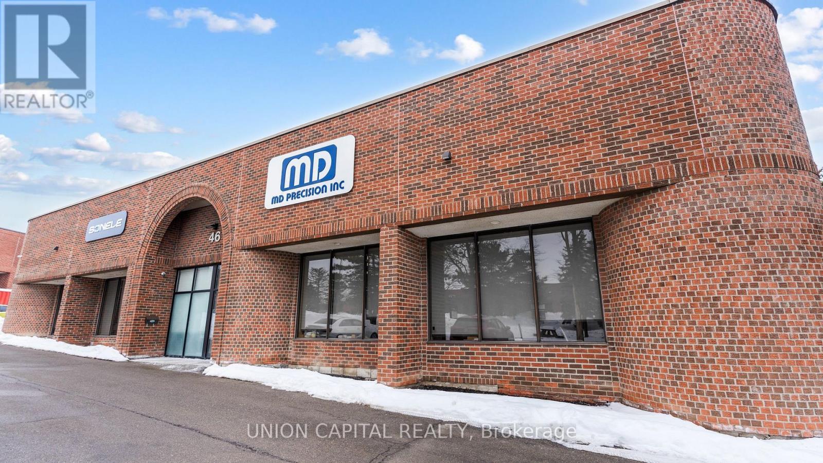 46 Riviera Drive, Markham, Ontario  L3R 5M1 - Photo 3 - N12495500