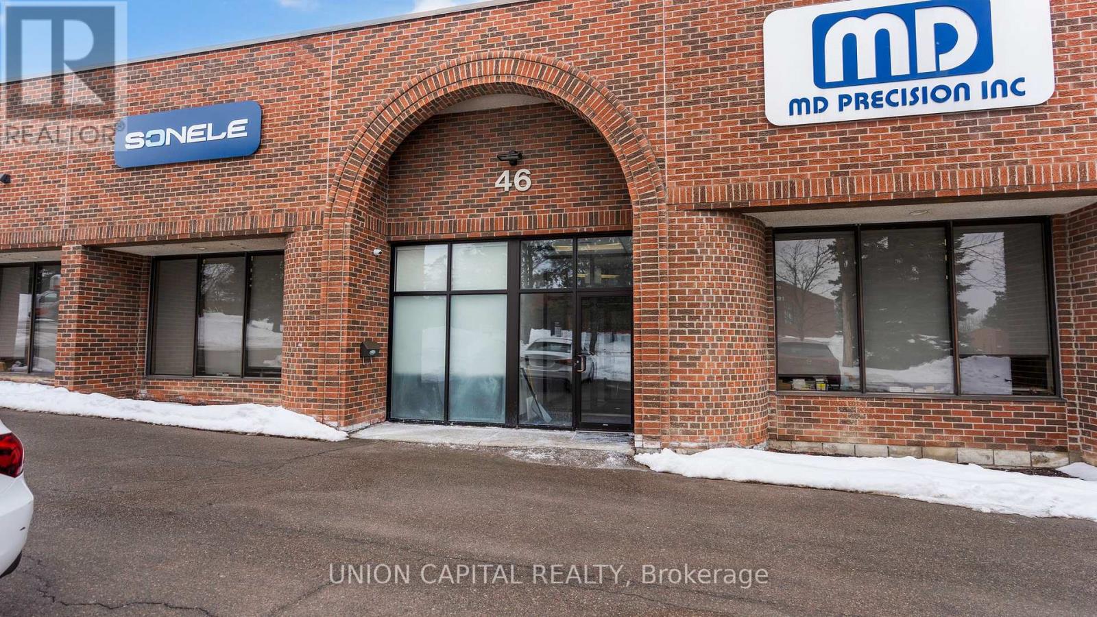 46 Riviera Drive, Markham, Ontario  L3R 5M1 - Photo 4 - N12495500