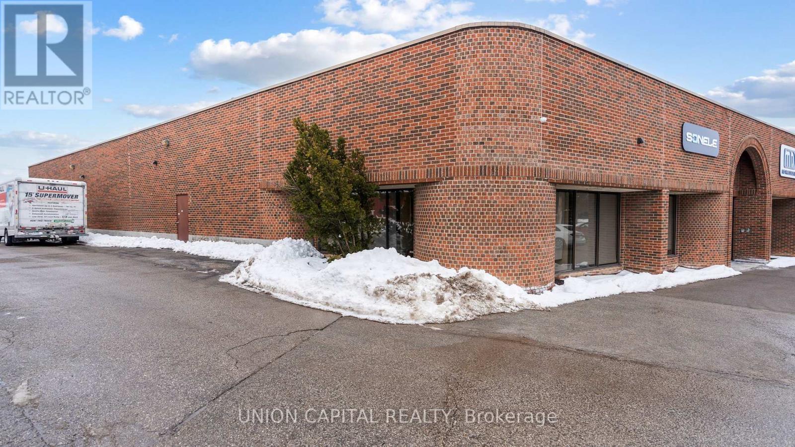 46 Riviera Drive, Markham, Ontario  L3R 5M1 - Photo 6 - N12495500