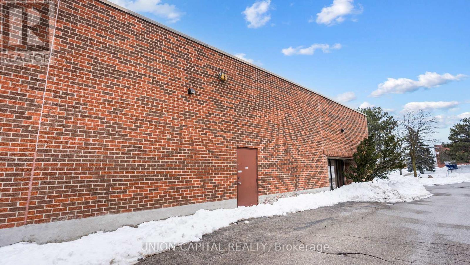 46 Riviera Drive, Markham, Ontario  L3R 5M1 - Photo 9 - N12495500