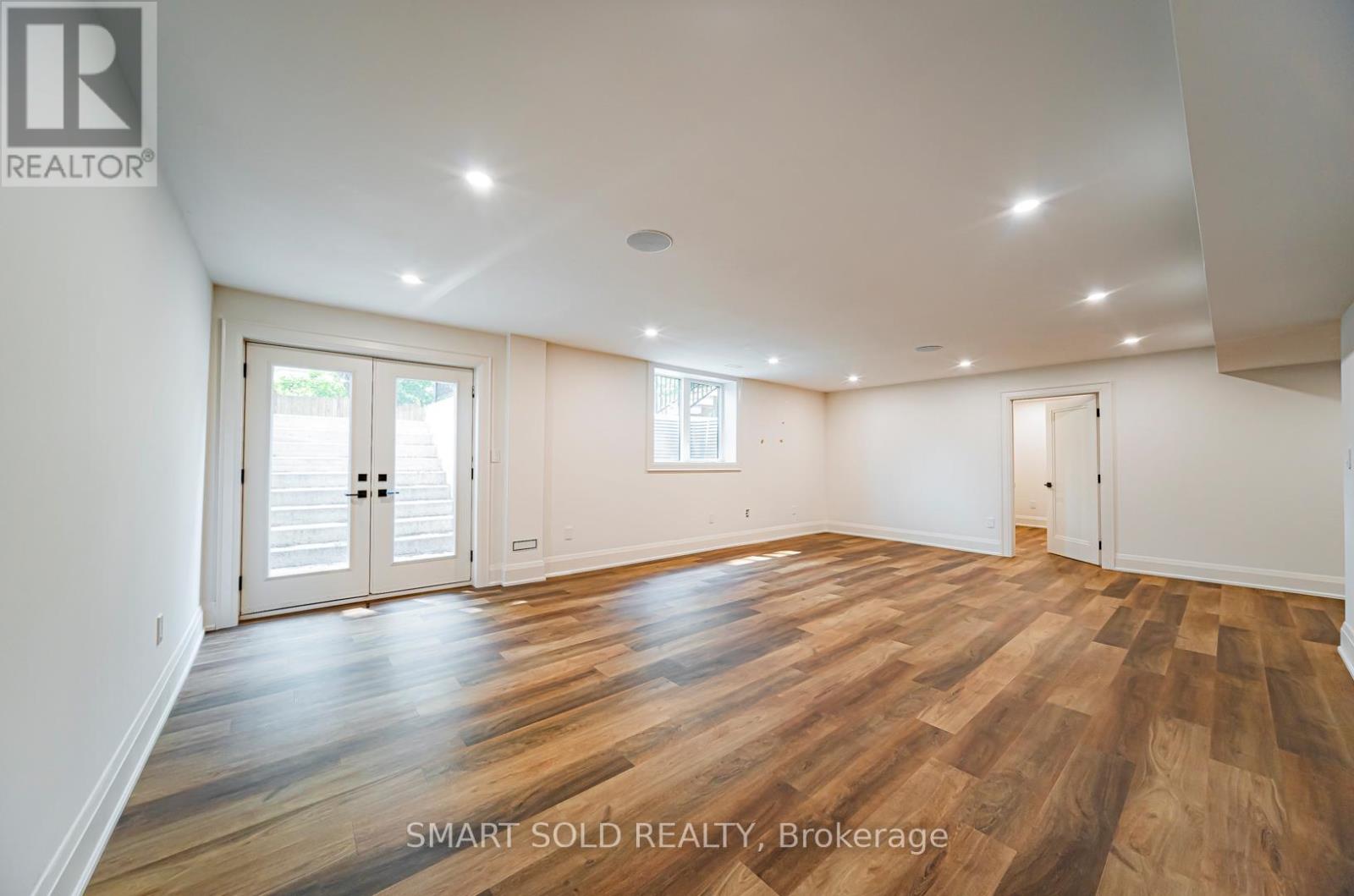 92 Lloyd Street, Whitchurch-Stouffville, Ontario  L4A 4J5 - Photo 33 - N12495570