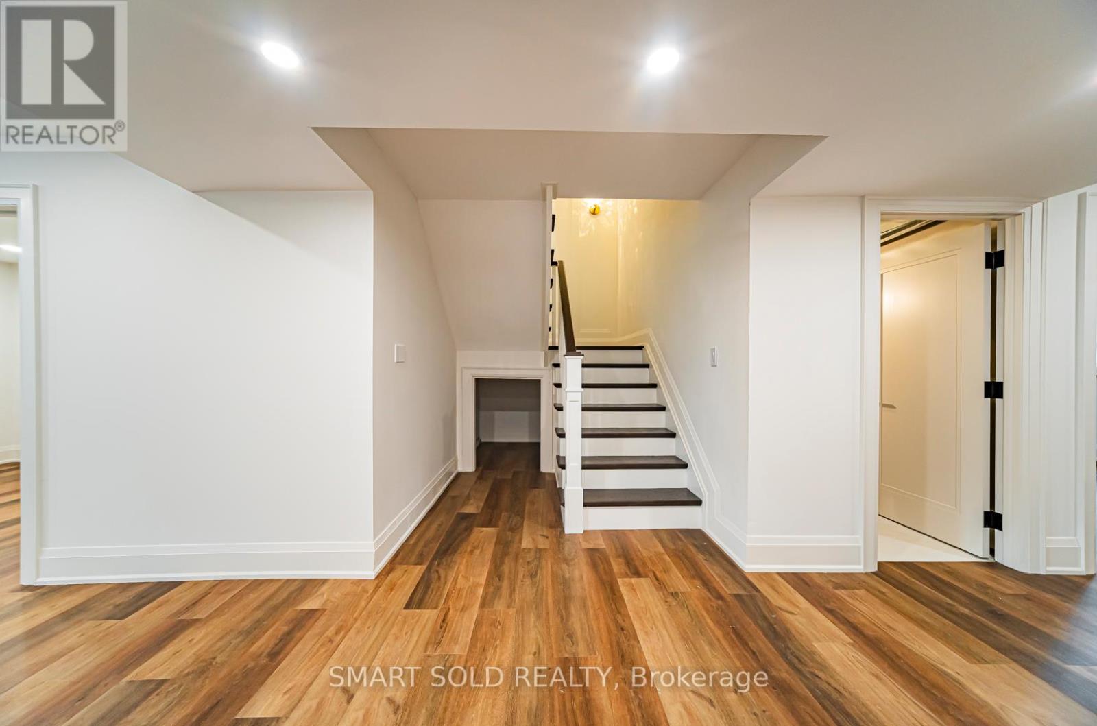 92 Lloyd Street, Whitchurch-Stouffville, Ontario  L4A 4J5 - Photo 38 - N12495570