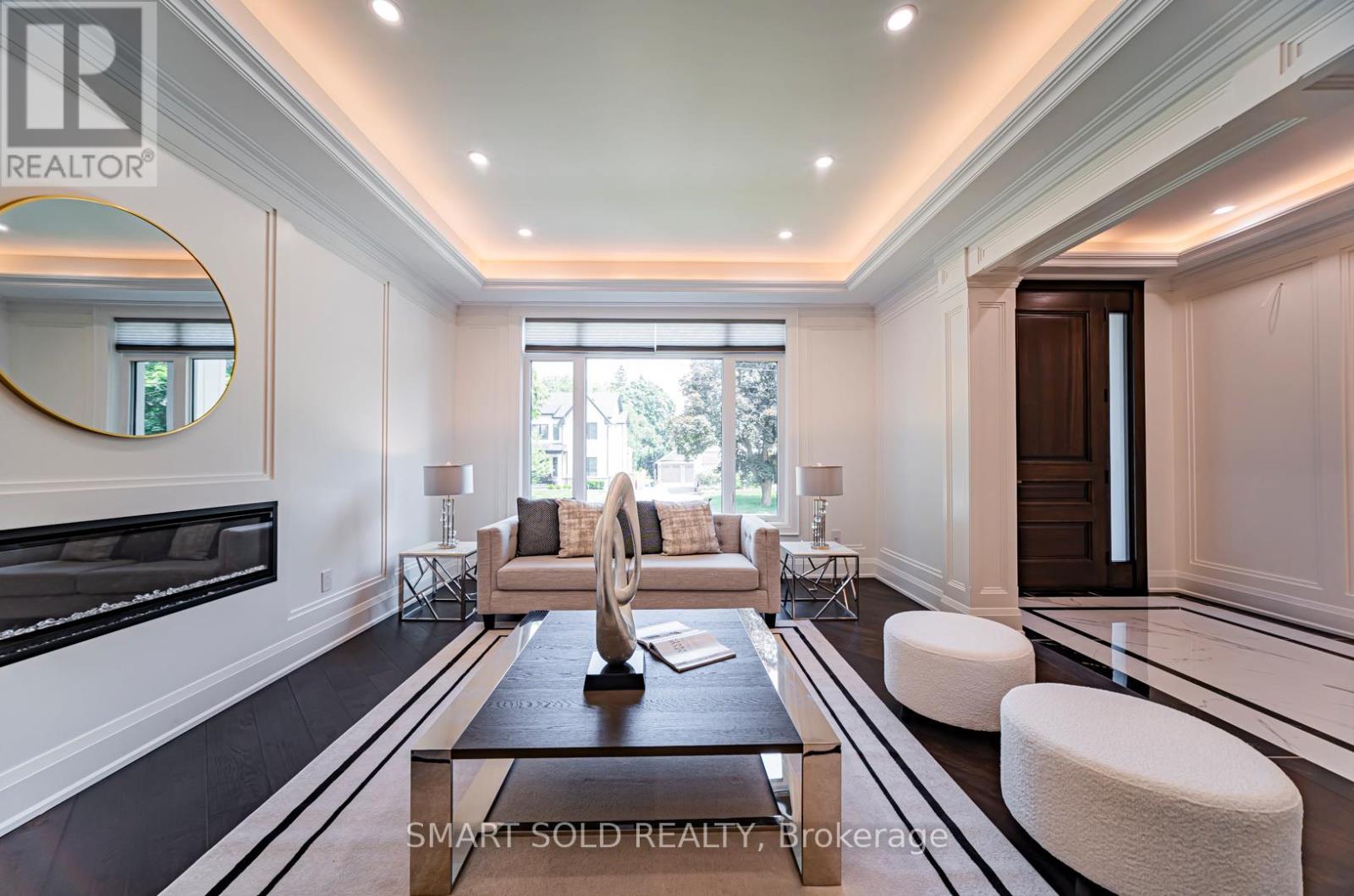 92 Lloyd Street, Whitchurch-Stouffville, Ontario  L4A 4J5 - Photo 5 - N12495570