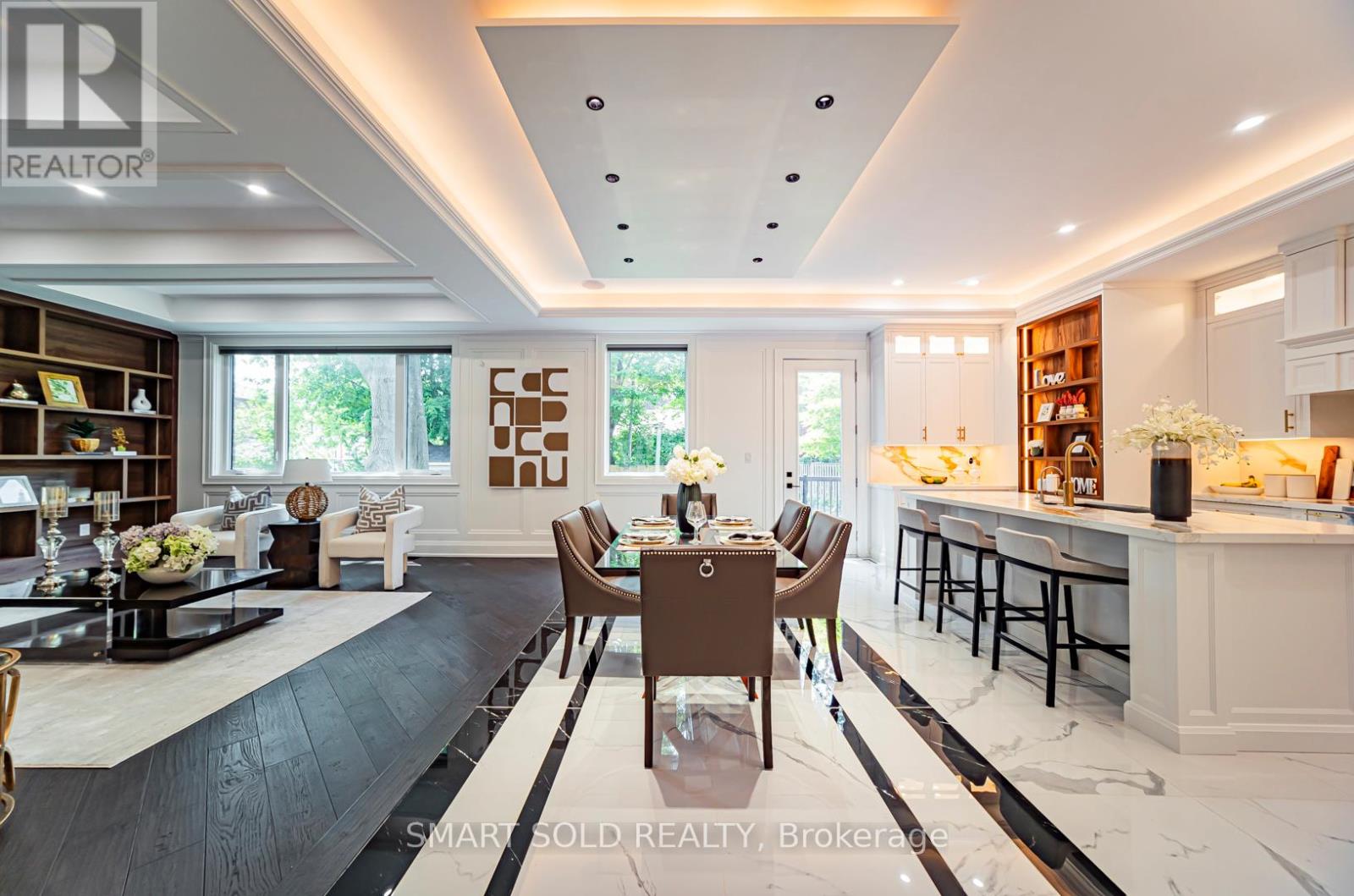 92 Lloyd Street, Whitchurch-Stouffville, Ontario  L4A 4J5 - Photo 8 - N12495570