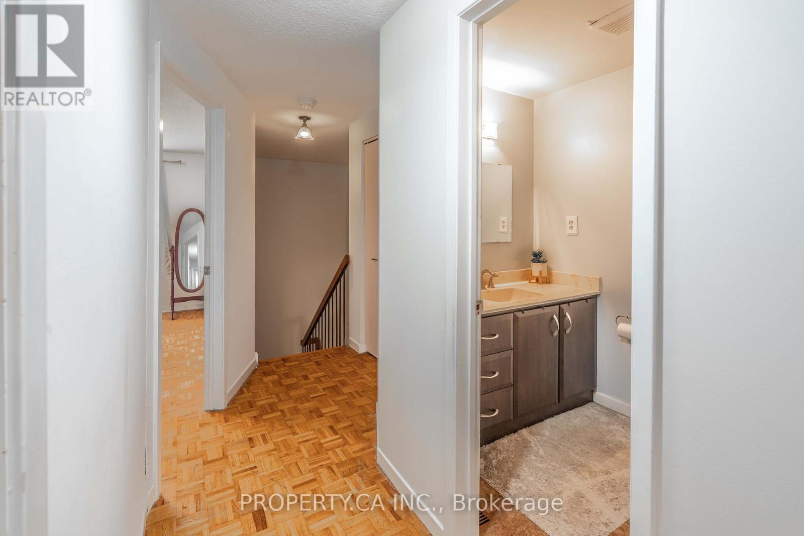 23 - 40 Castle Rock Drive, Richmond Hill, Ontario  L4C 5H5 - Photo 24 - N12495582