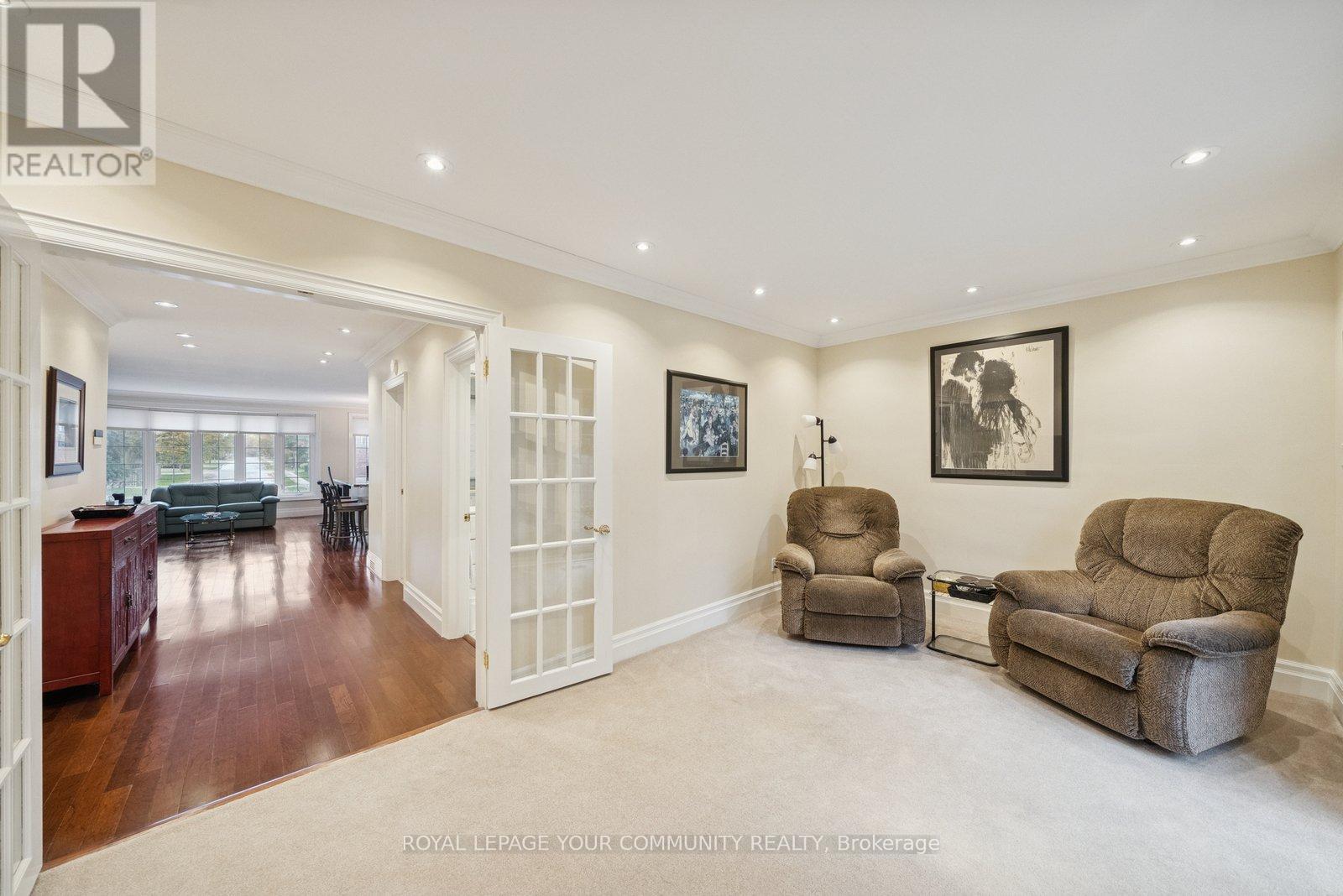 402 Palmer Avenue, Richmond Hill, Ontario  L4C 1P8 - Photo 15 - N12495658