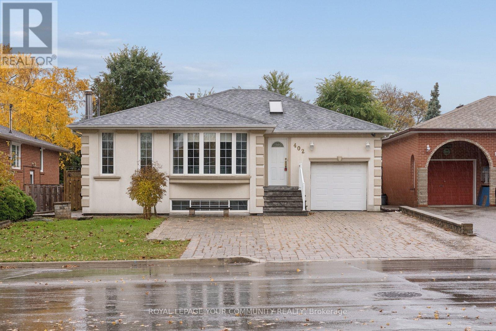 402 Palmer Avenue, Richmond Hill, Ontario  L4C 1P8 - Photo 3 - N12495658