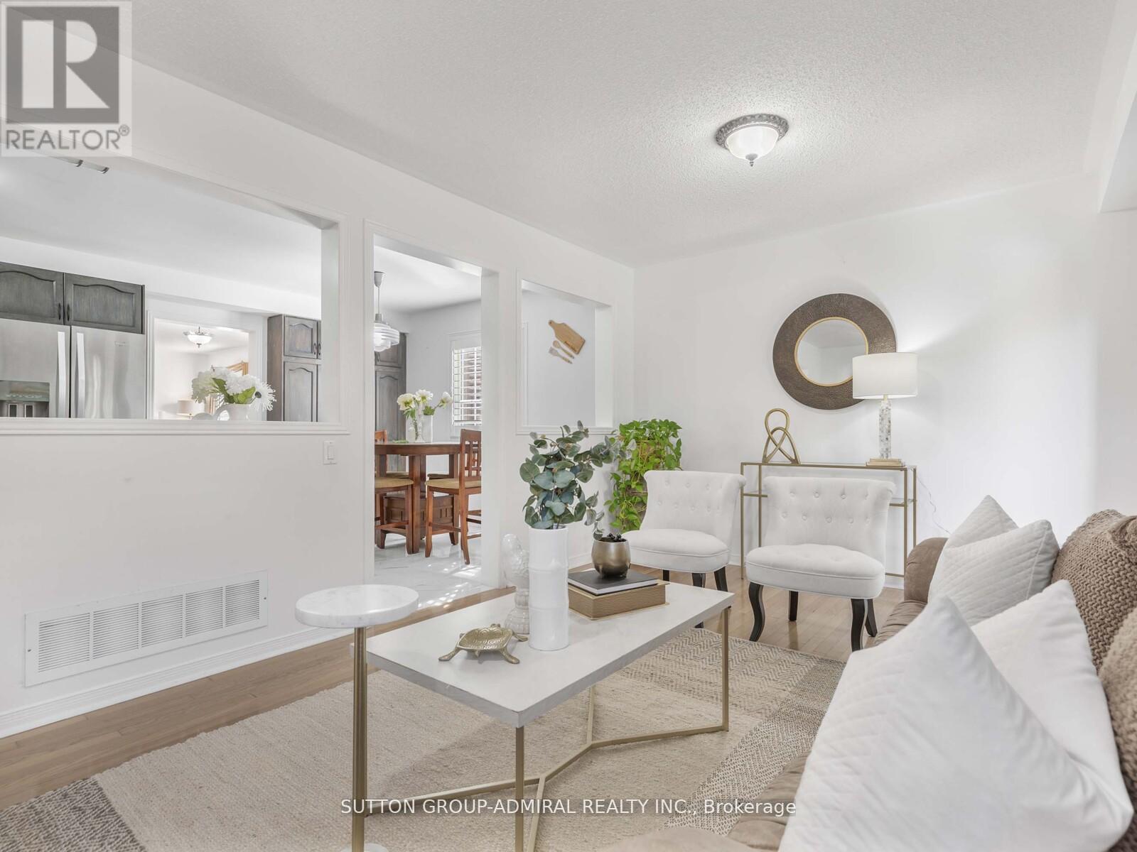 185 Foxfield Crescent, Vaughan, Ontario  L4K 5E8 - Photo 17 - N12495678