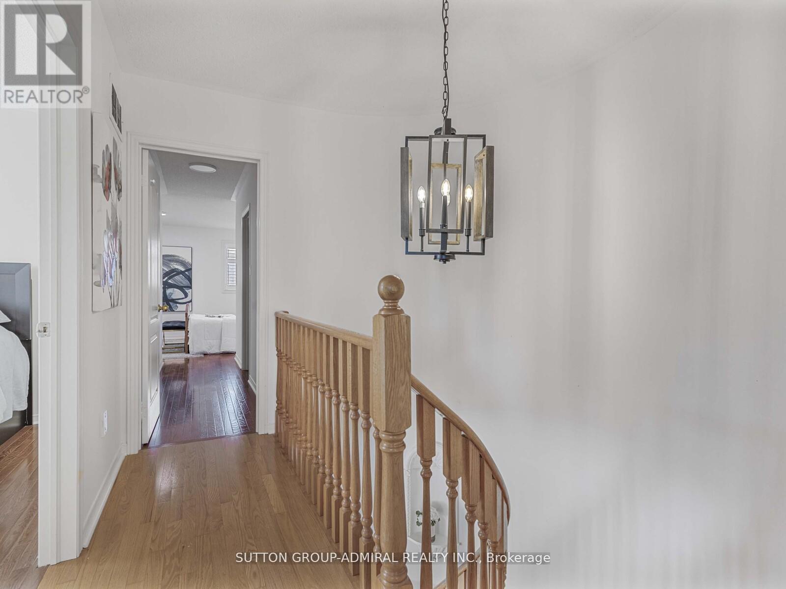 185 Foxfield Crescent, Vaughan, Ontario  L4K 5E8 - Photo 18 - N12495678