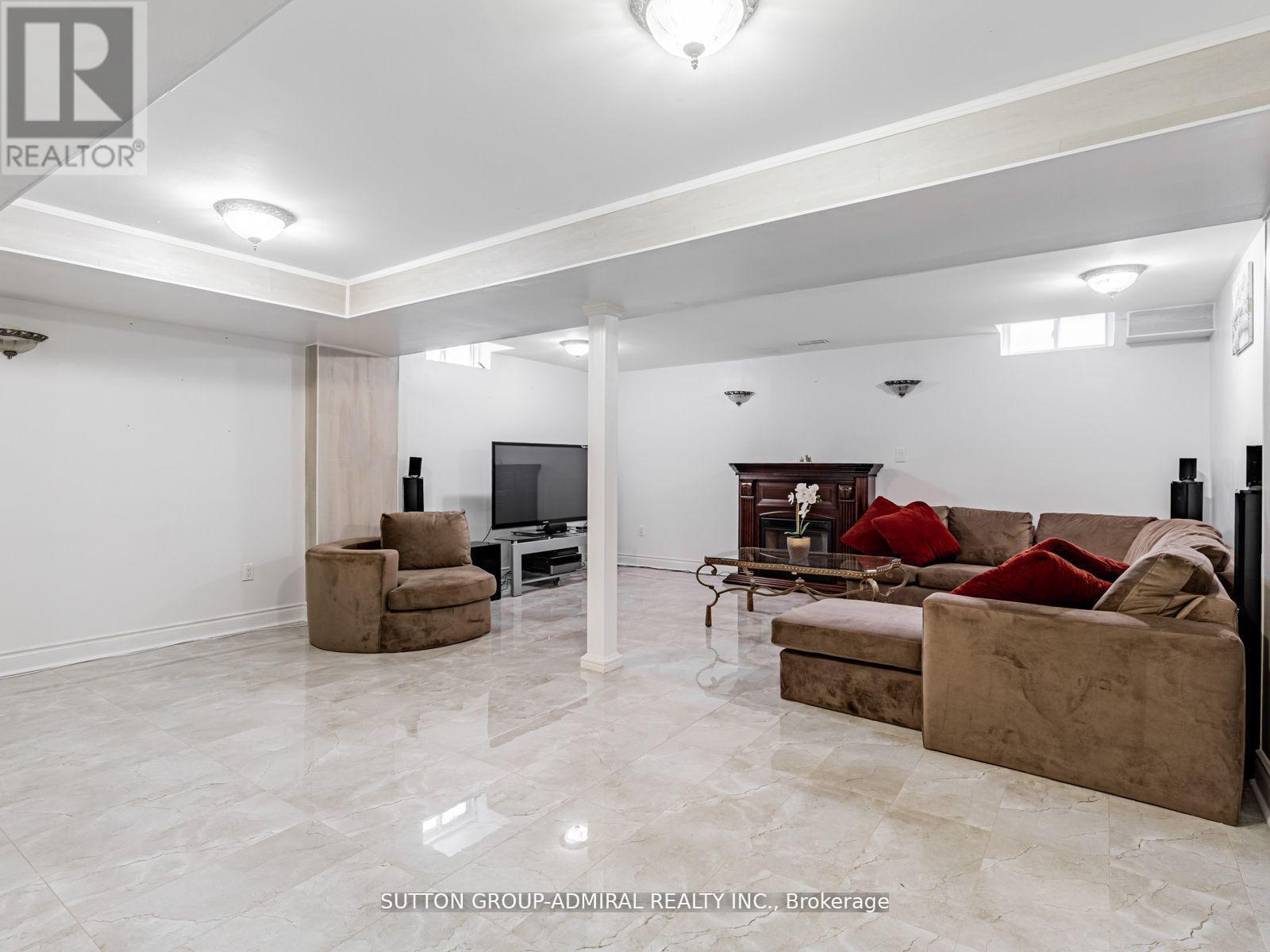 185 Foxfield Crescent, Vaughan, Ontario  L4K 5E8 - Photo 30 - N12495678