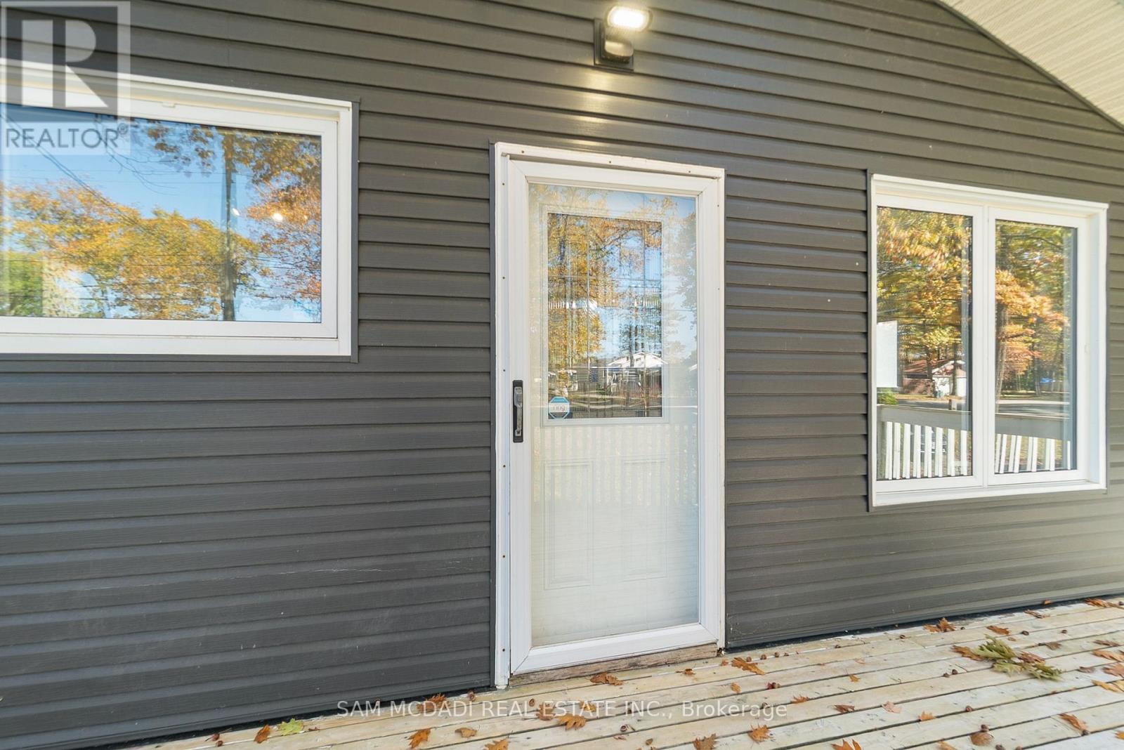 1805 River Road W, Wasaga Beach, Ontario  L9Z 2X5 - Photo 2 - S12495620