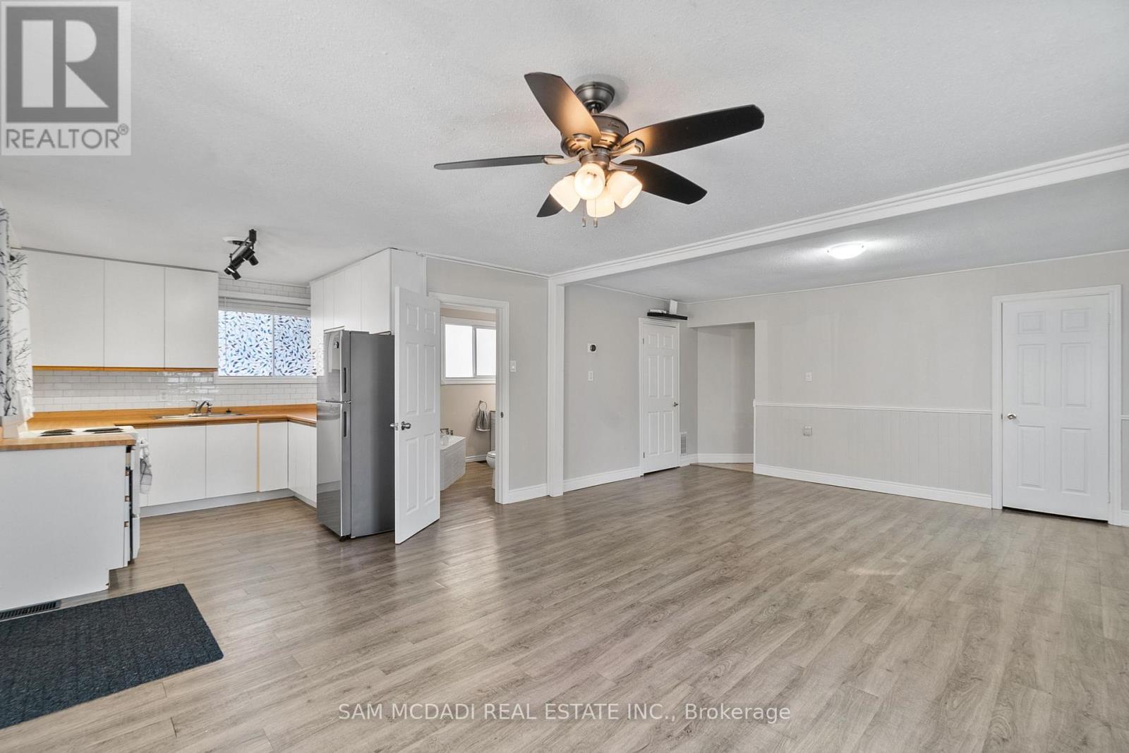 1805 River Road W, Wasaga Beach, Ontario  L9Z 2X5 - Photo 5 - S12495620