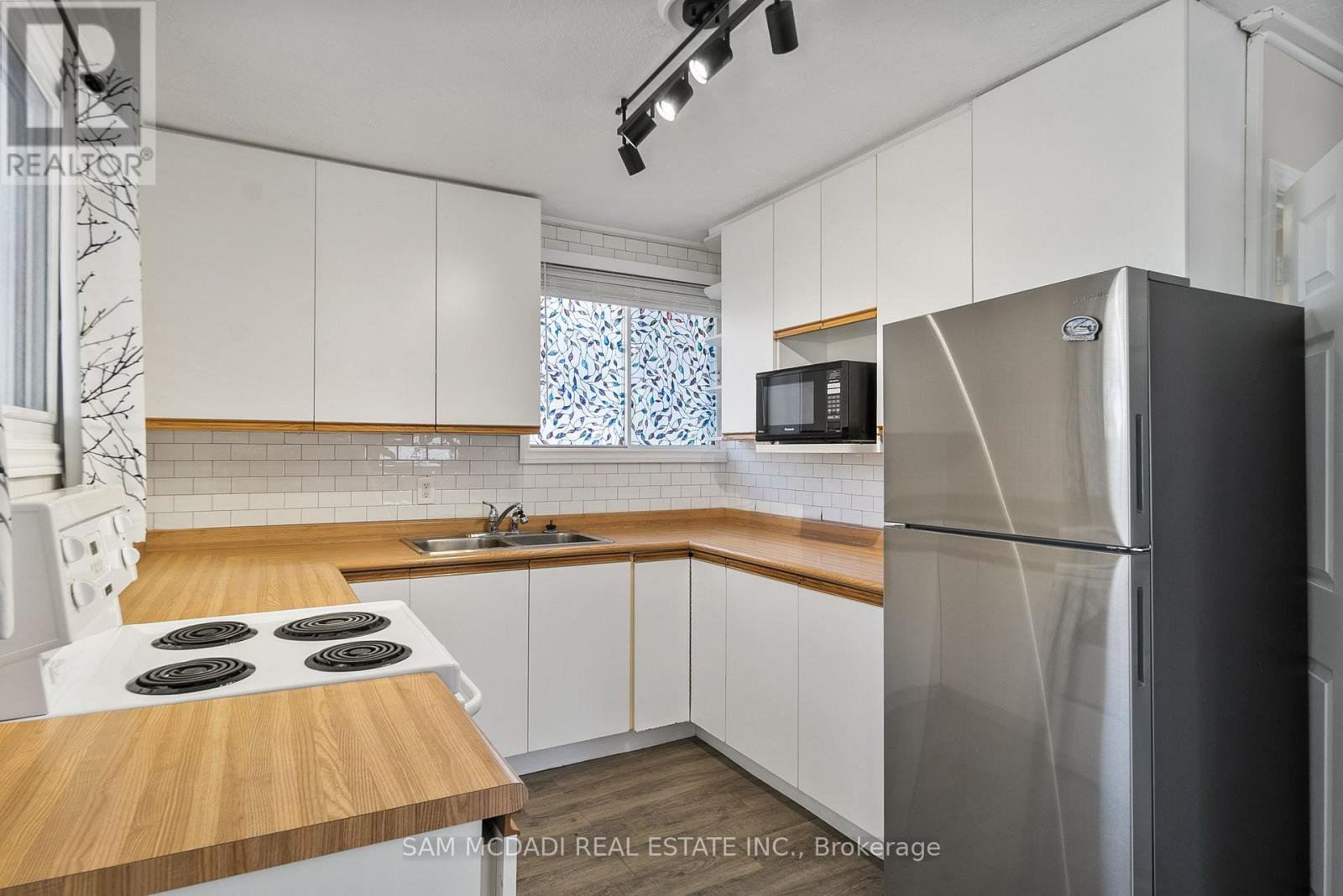 1805 River Road W, Wasaga Beach, Ontario  L9Z 2X5 - Photo 7 - S12495620