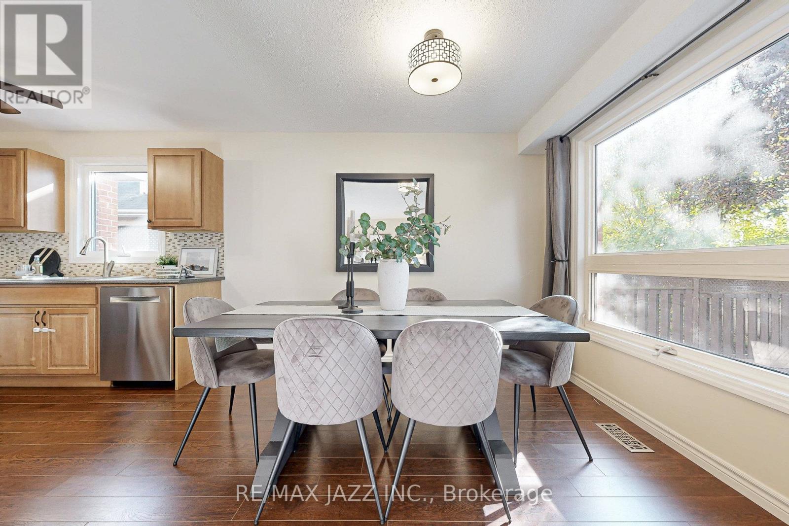 98 Penfound Drive, Clarington, Ontario  L1C 4B8 - Photo 18 - E12495786