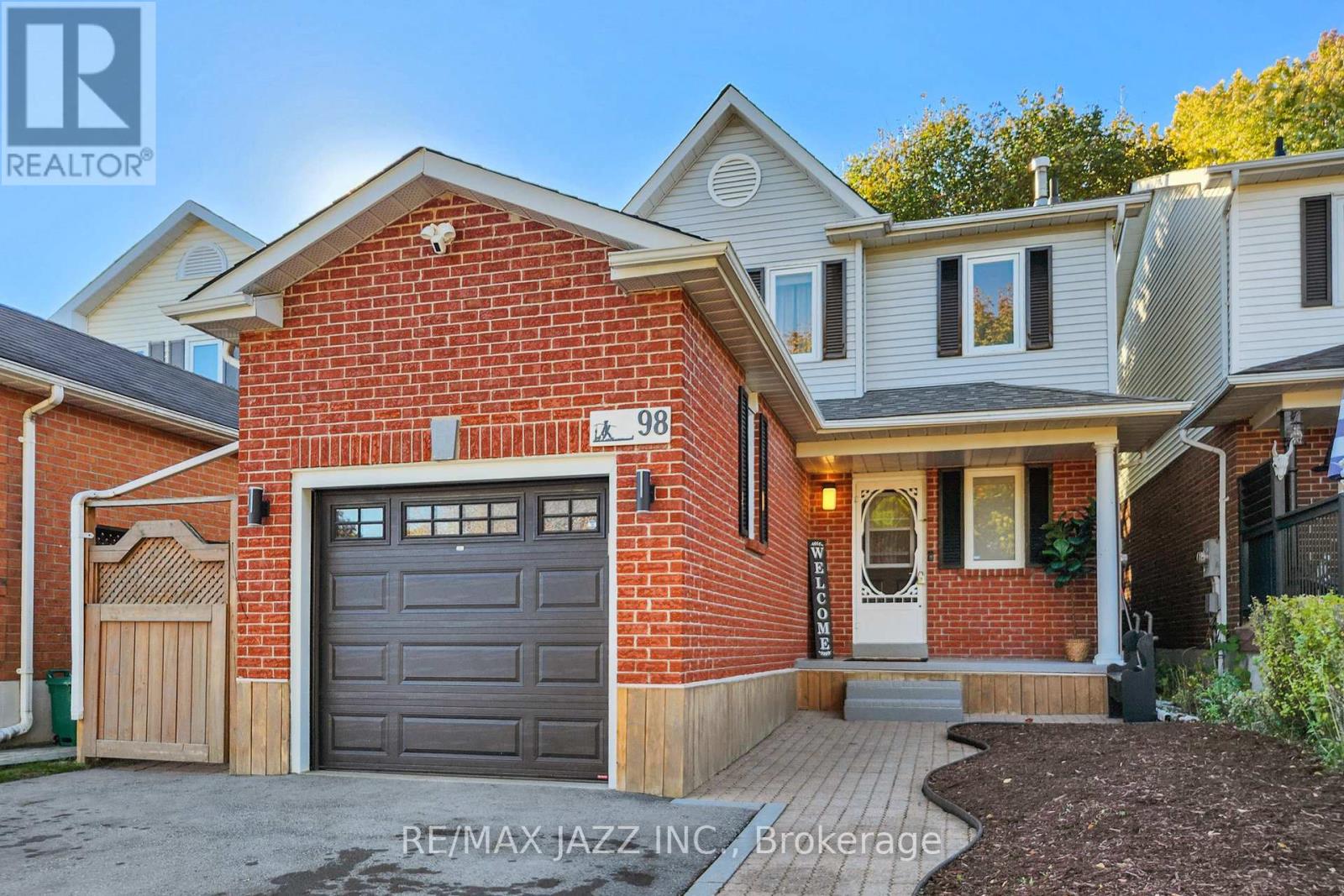 98 Penfound Drive, Clarington, Ontario  L1C 4B8 - Photo 2 - E12495786