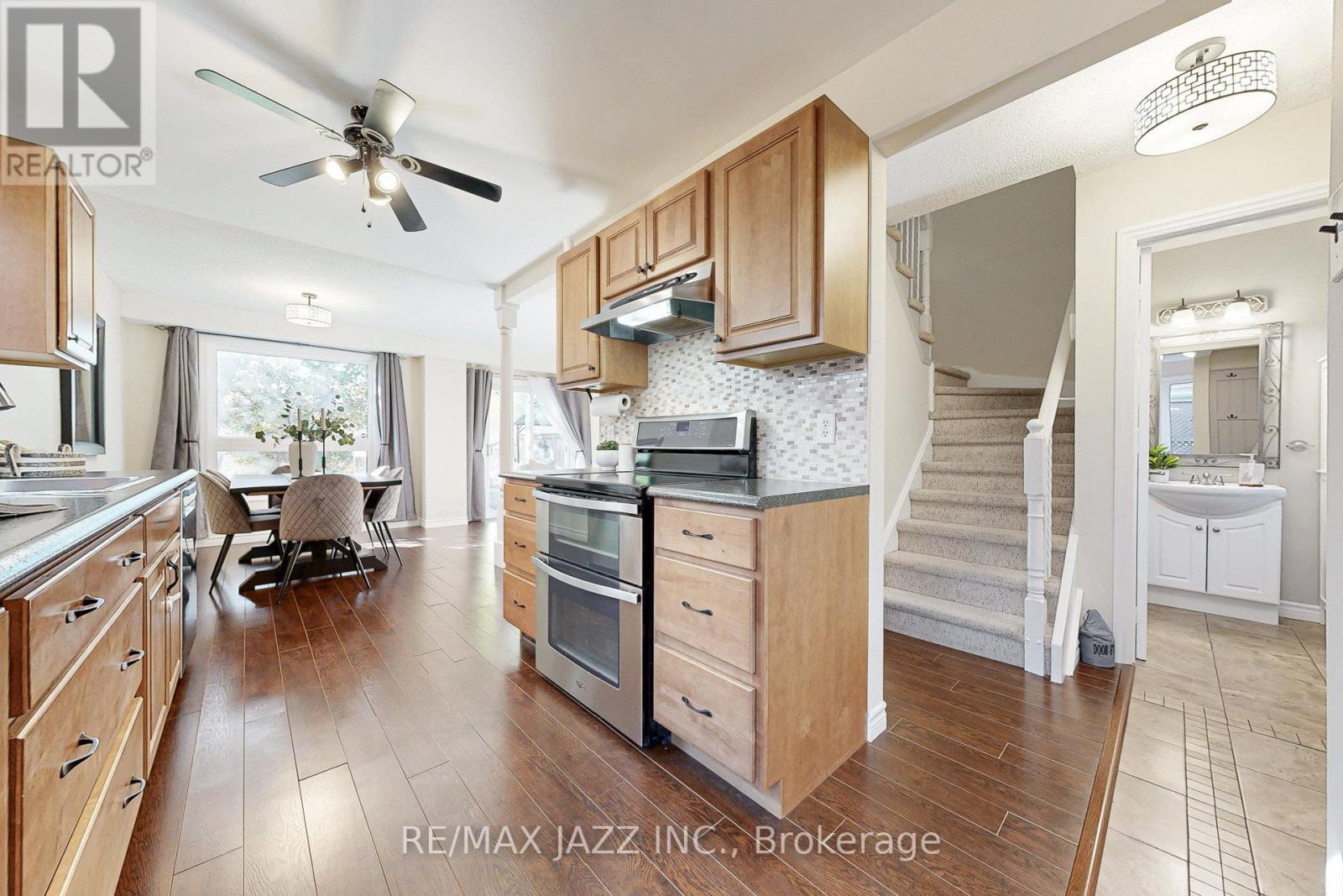 98 Penfound Drive, Clarington, Ontario  L1C 4B8 - Photo 9 - E12495786