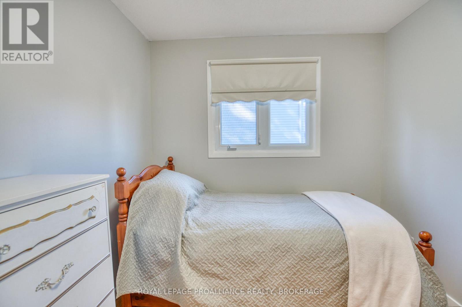 240 Old Quarry Road, Kingston (West Of Sir John A. Blvd), Ontario  K7M 7L2 - Photo 17 - X12495804