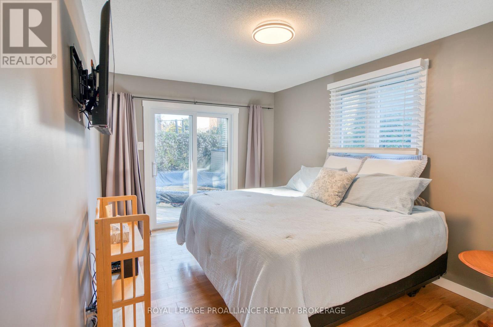 240 Old Quarry Road, Kingston (West Of Sir John A. Blvd), Ontario  K7M 7L2 - Photo 23 - X12495804