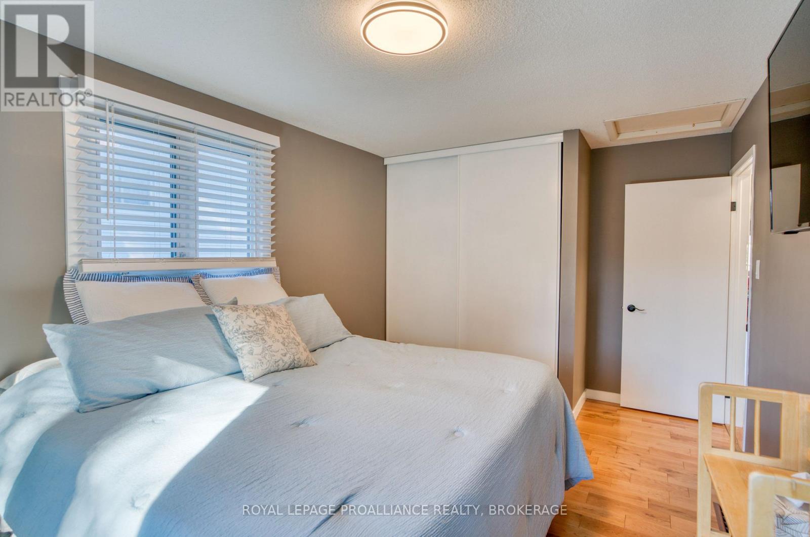 240 Old Quarry Road, Kingston (West Of Sir John A. Blvd), Ontario  K7M 7L2 - Photo 25 - X12495804