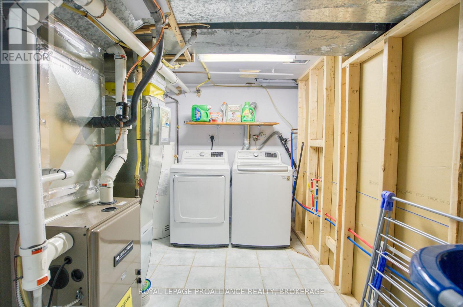 240 Old Quarry Road, Kingston (West Of Sir John A. Blvd), Ontario  K7M 7L2 - Photo 28 - X12495804