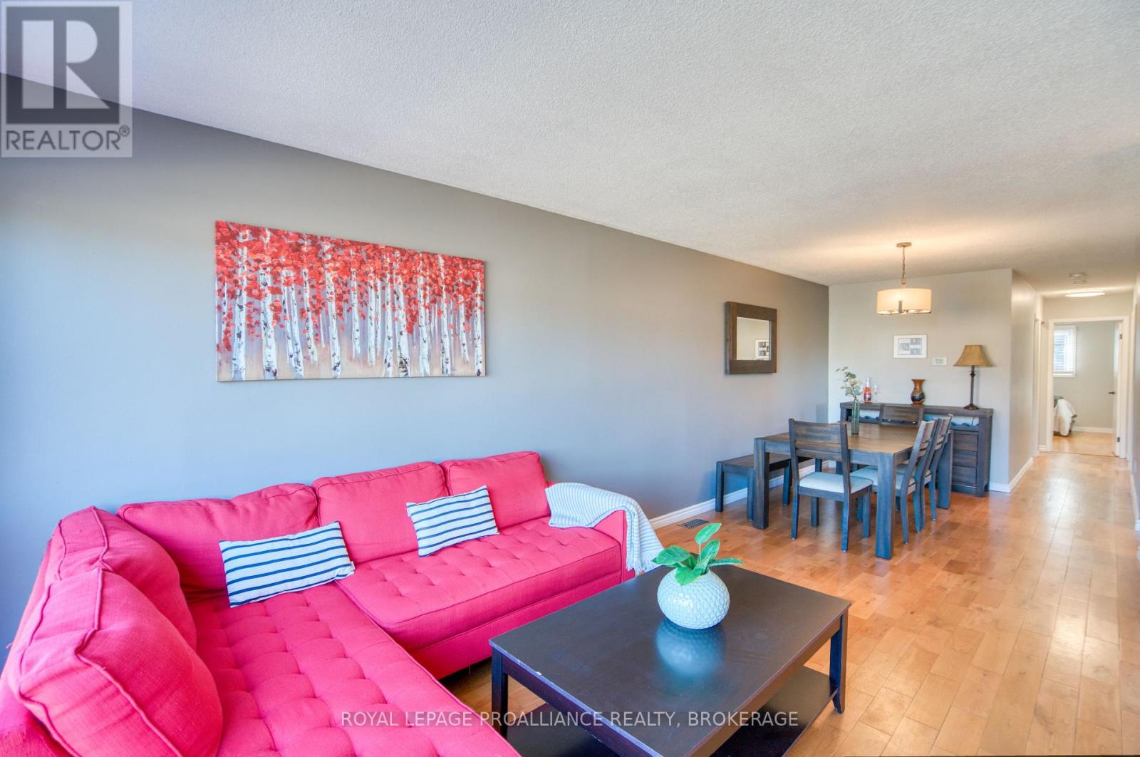 240 Old Quarry Road, Kingston (West Of Sir John A. Blvd), Ontario  K7M 7L2 - Photo 6 - X12495804