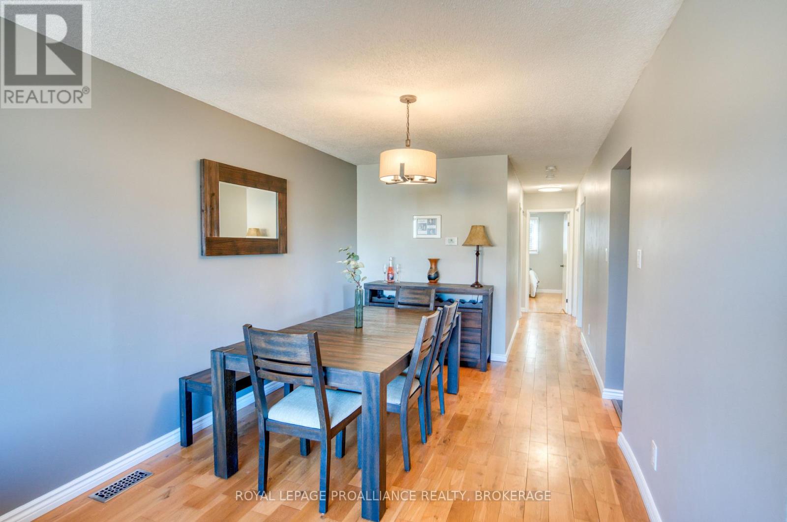 240 Old Quarry Road, Kingston (West Of Sir John A. Blvd), Ontario  K7M 7L2 - Photo 8 - X12495804