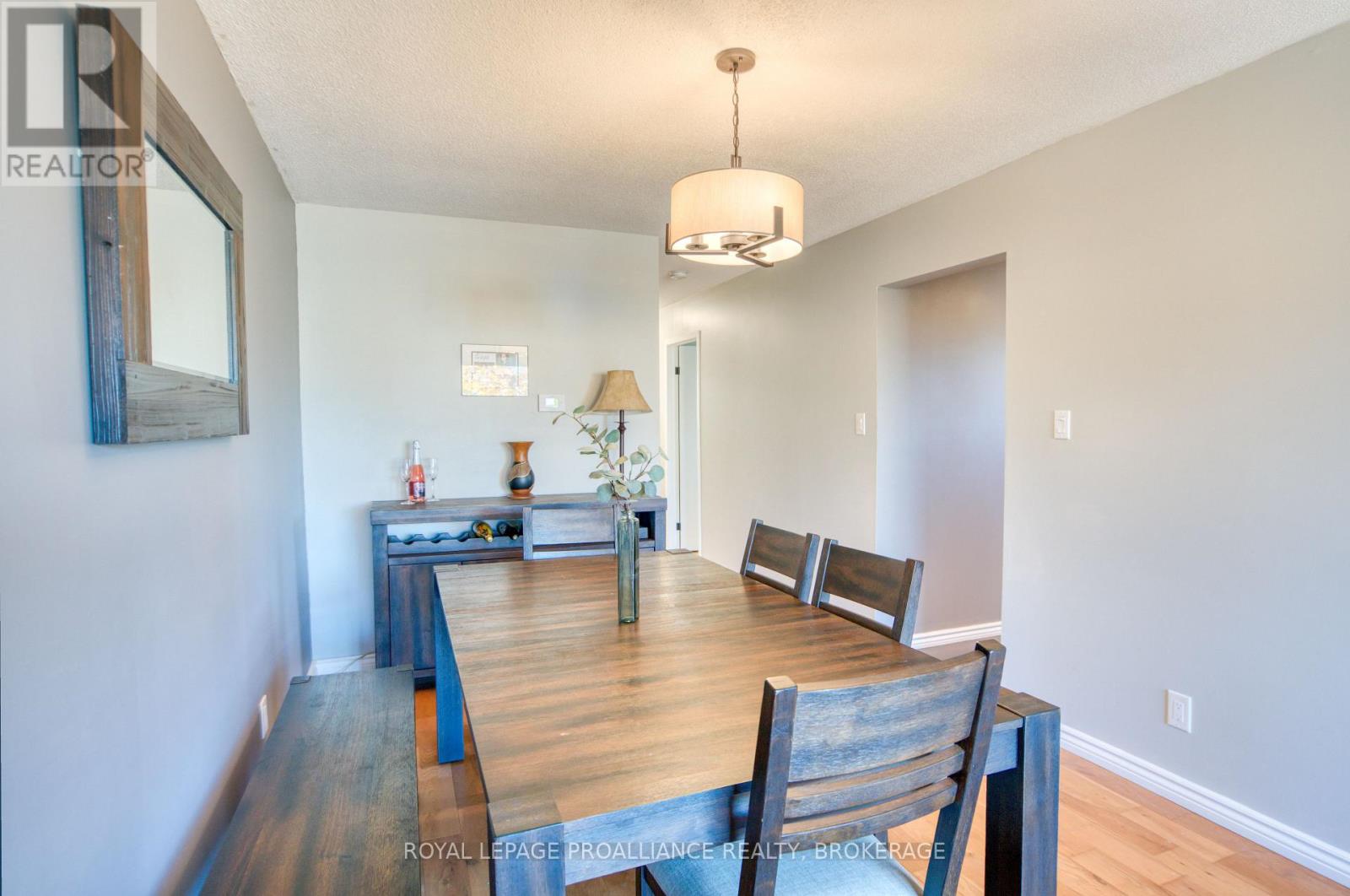 240 Old Quarry Road, Kingston (West Of Sir John A. Blvd), Ontario  K7M 7L2 - Photo 9 - X12495804