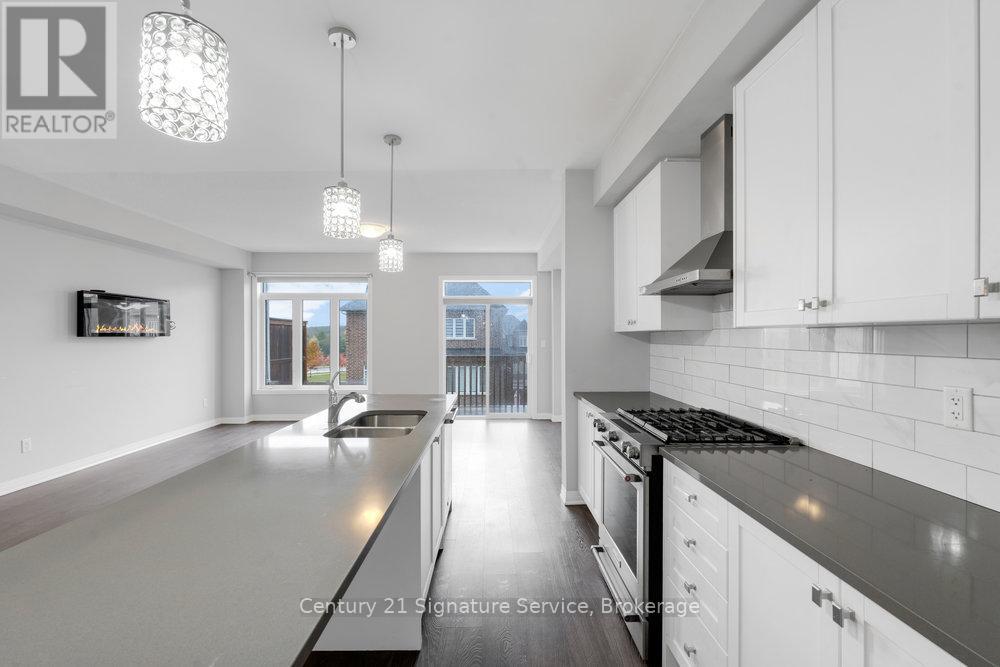 31 Porter Drive, Orangeville, Ontario  L9W 6Z5 - Photo 7 - W12495466