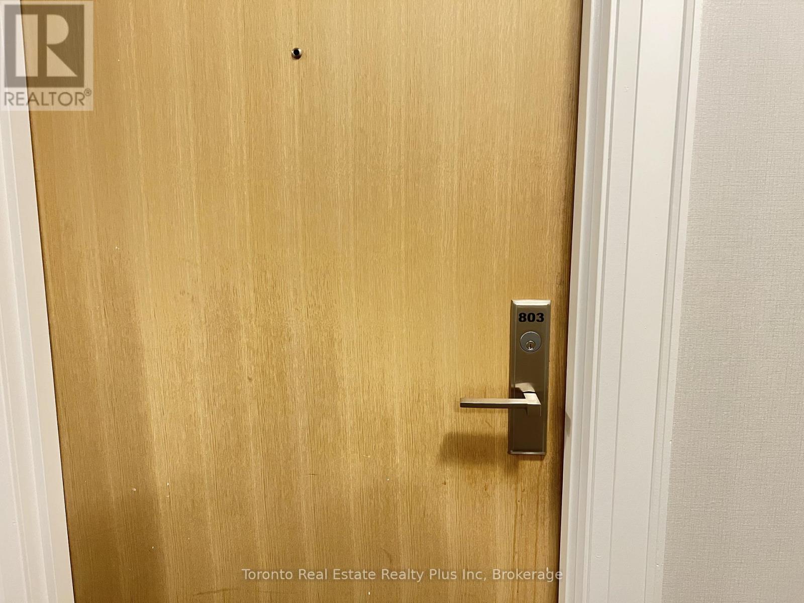 16 Mcadams Avenue, Toronto, Ontario  M6A 0B9 - Photo 3 - W12495512