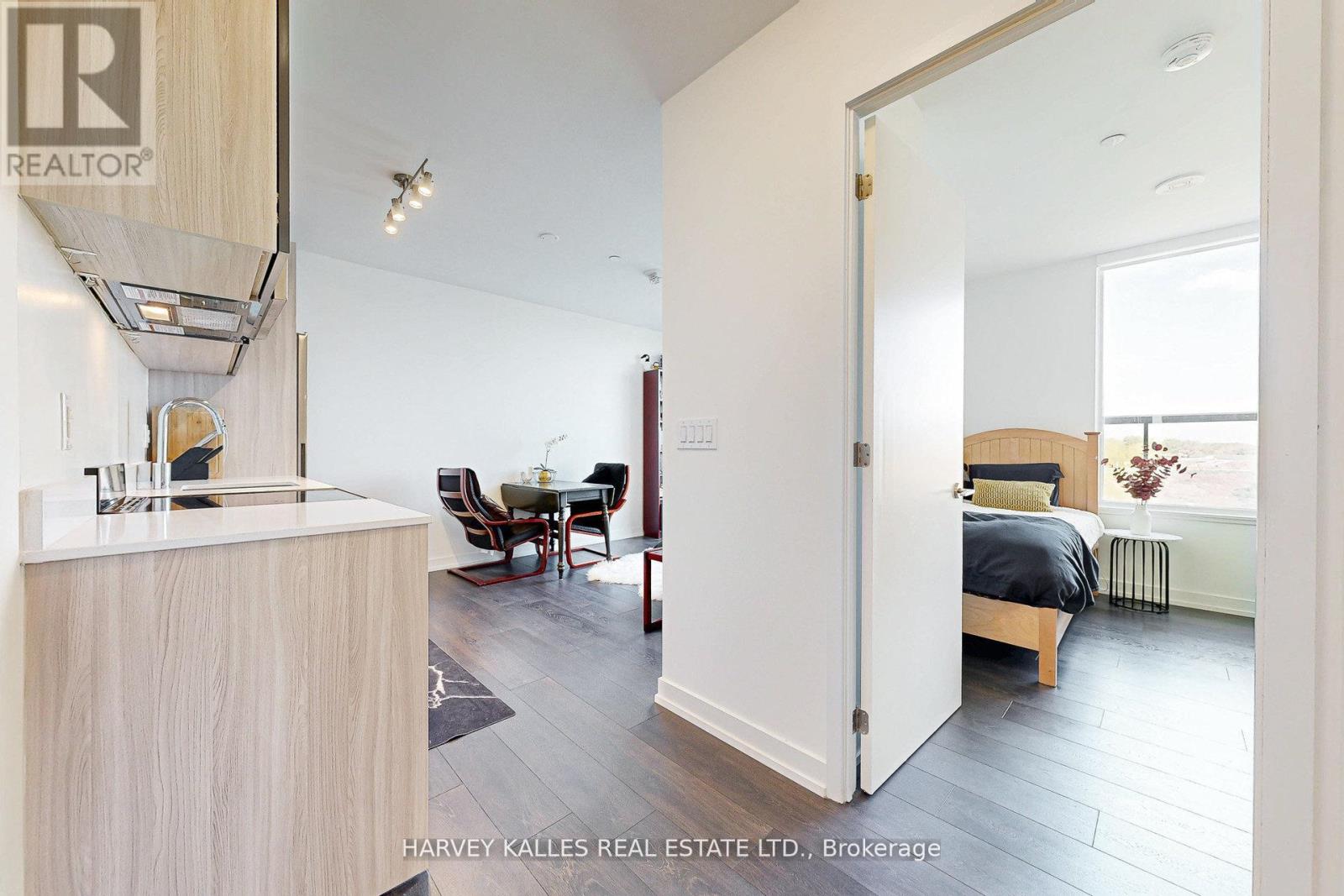 703 - 3100 Keele Street, Toronto, Ontario  M3M 0E1 - Photo 6 - W12495578