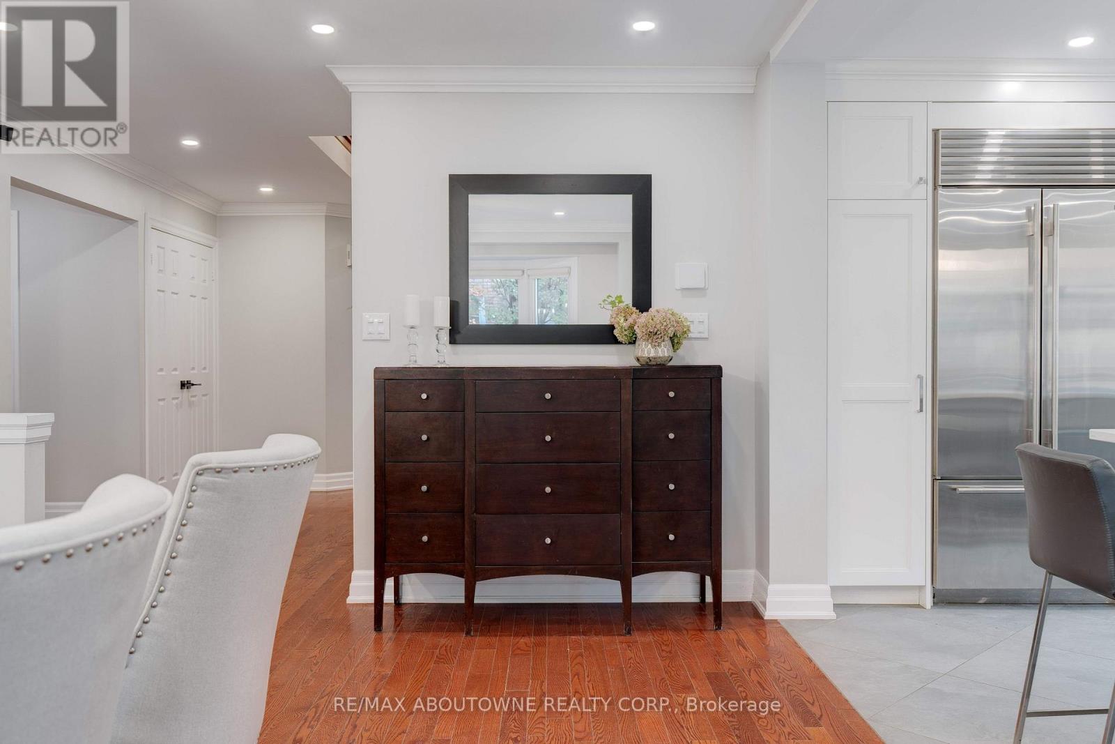 1586 Heritage Way, Oakville, Ontario  L6M 2Z5 - Photo 14 - W12495660