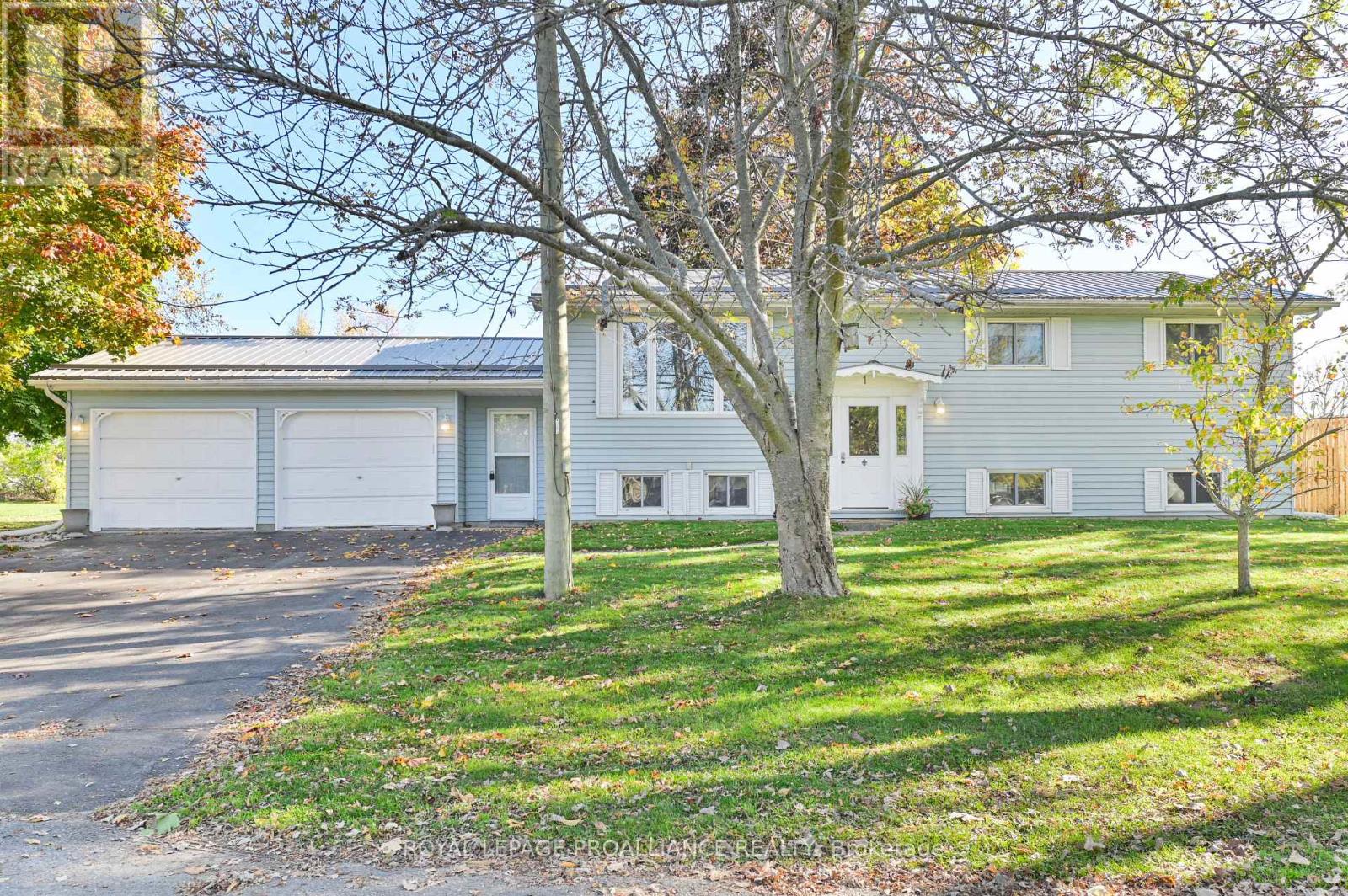 1 QUEEN STREET W, Brighton, Ontario