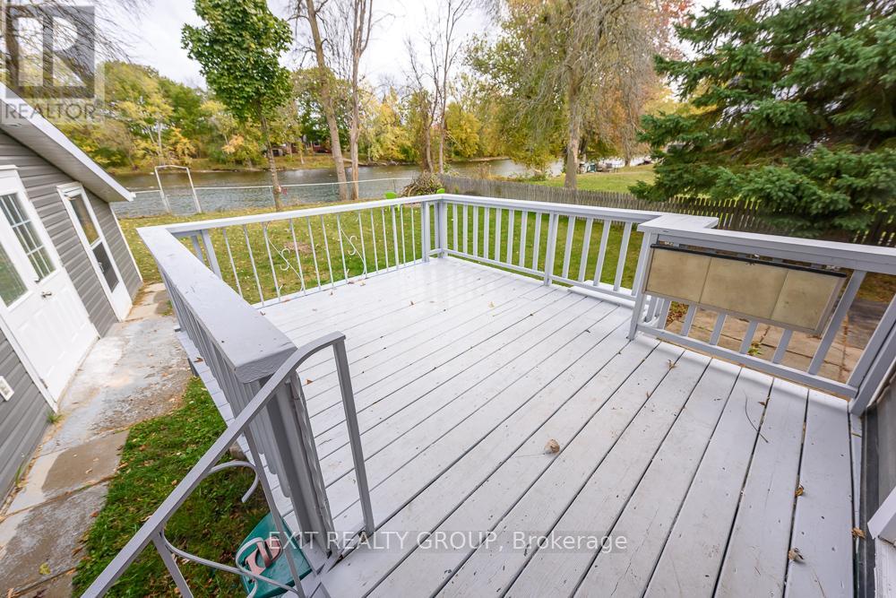 250 Ashley Street, Belleville, Ontario K0K 2B0 - Photo 24 - X12495826