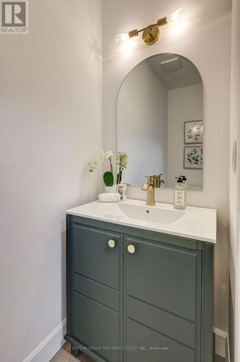 52 Bexhill Drive, London South, Ontario  N6E 1X2 - Photo 13 - X12495694