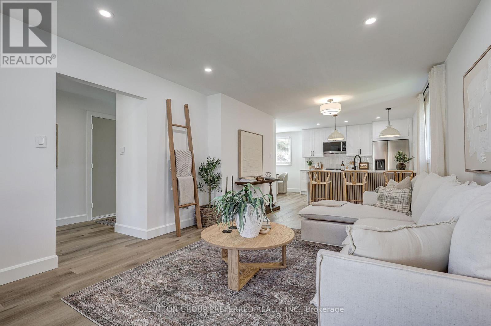 52 Bexhill Drive, London South, Ontario  N6E 1X2 - Photo 15 - X12495694