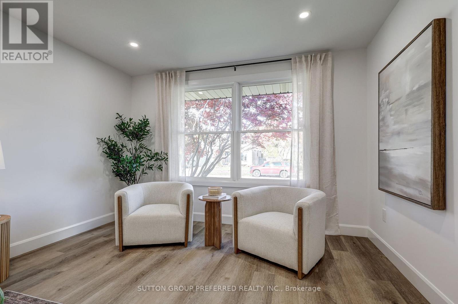 52 Bexhill Drive, London South, Ontario  N6E 1X2 - Photo 16 - X12495694