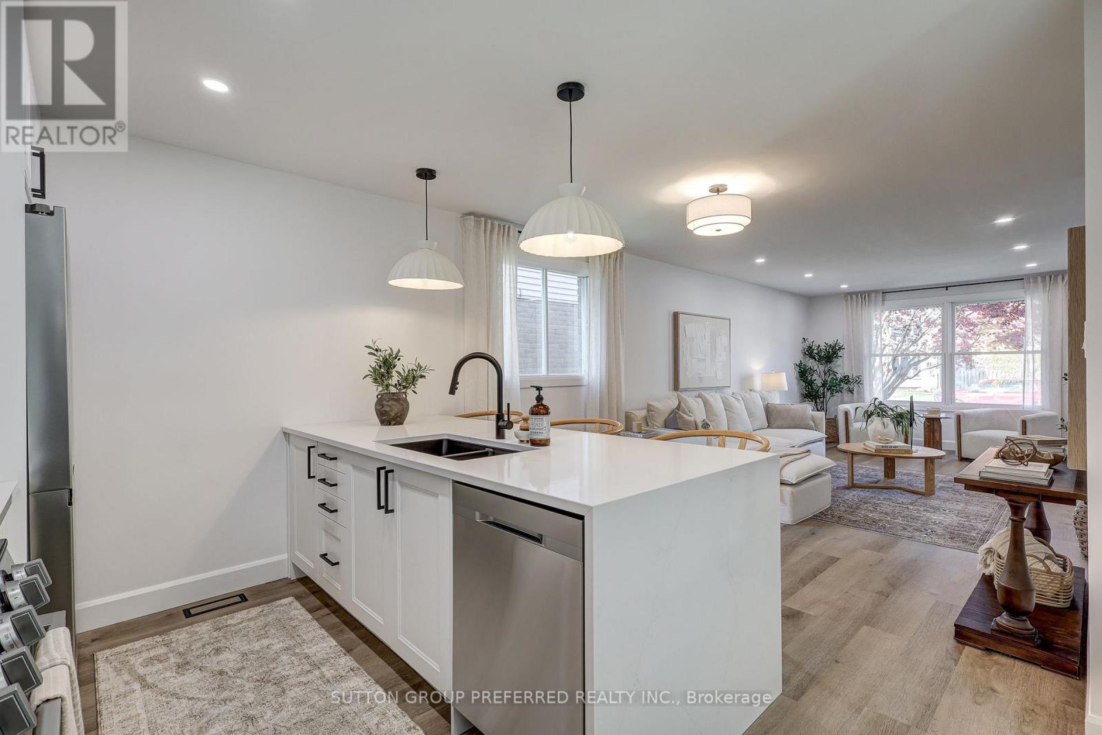 52 Bexhill Drive, London South, Ontario  N6E 1X2 - Photo 24 - X12495694