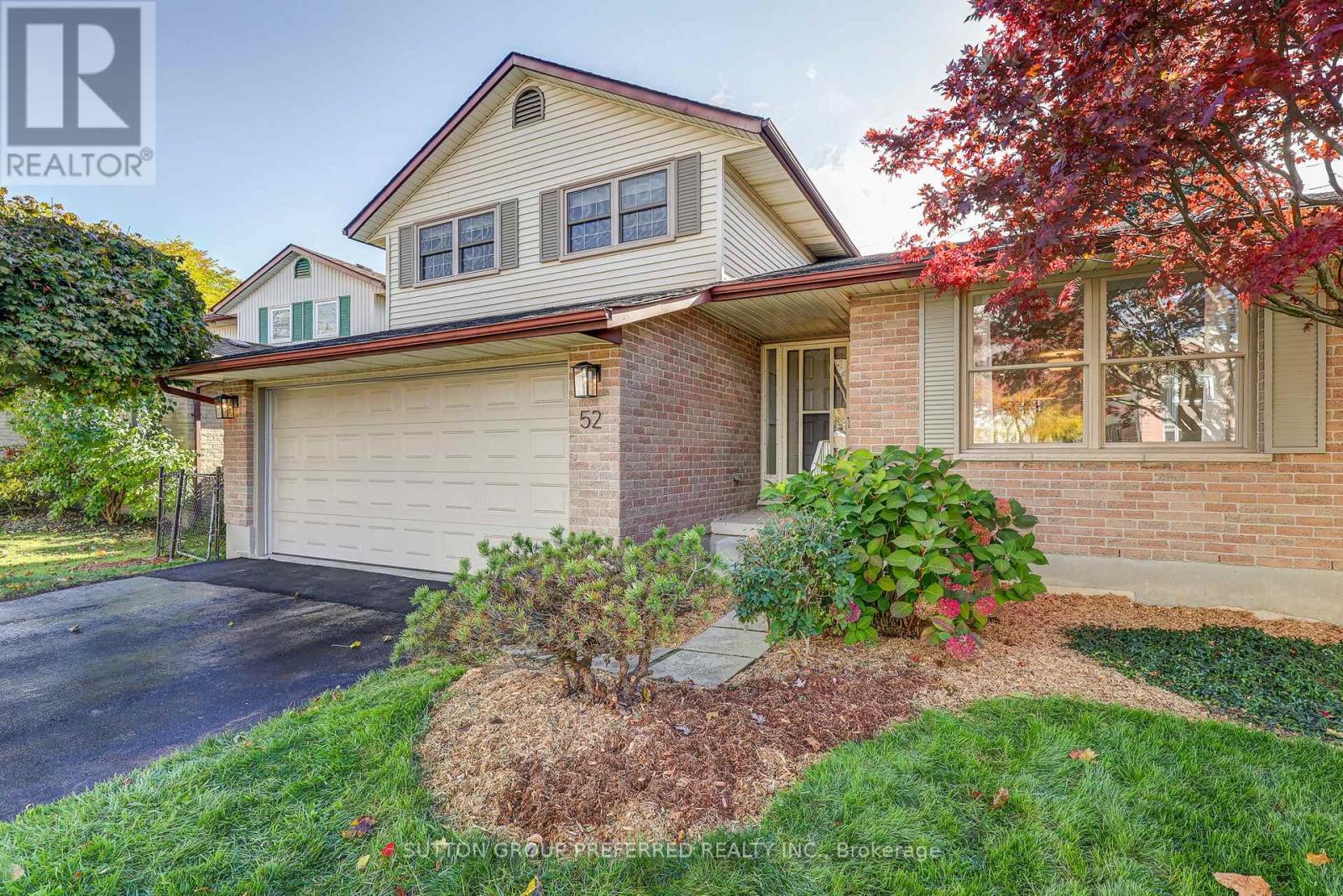 52 Bexhill Drive, London South, Ontario  N6E 1X2 - Photo 3 - X12495694