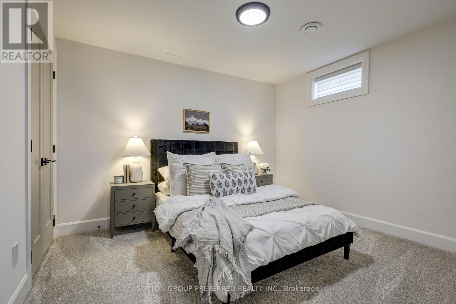 52 Bexhill Drive, London South, Ontario  N6E 1X2 - Photo 49 - X12495694