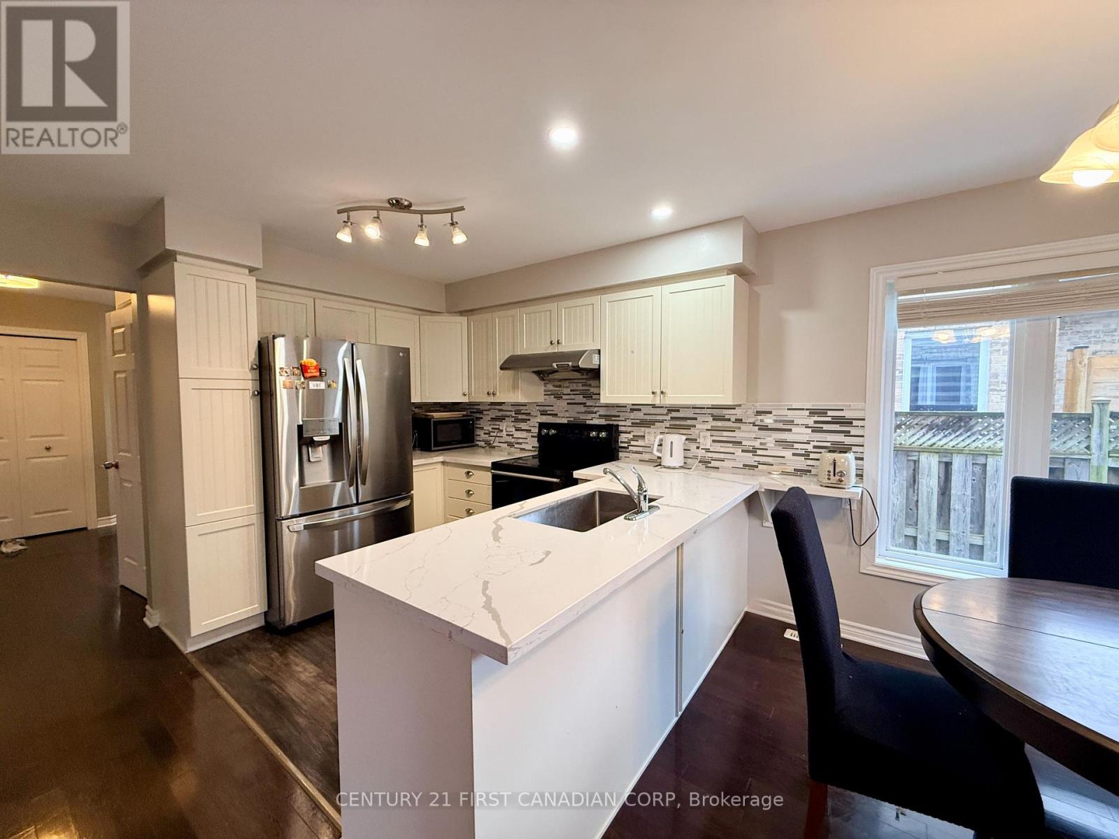 861 Oakcrossing Road, London North, Ontario  N6H 0A4 - Photo 14 - X12495712