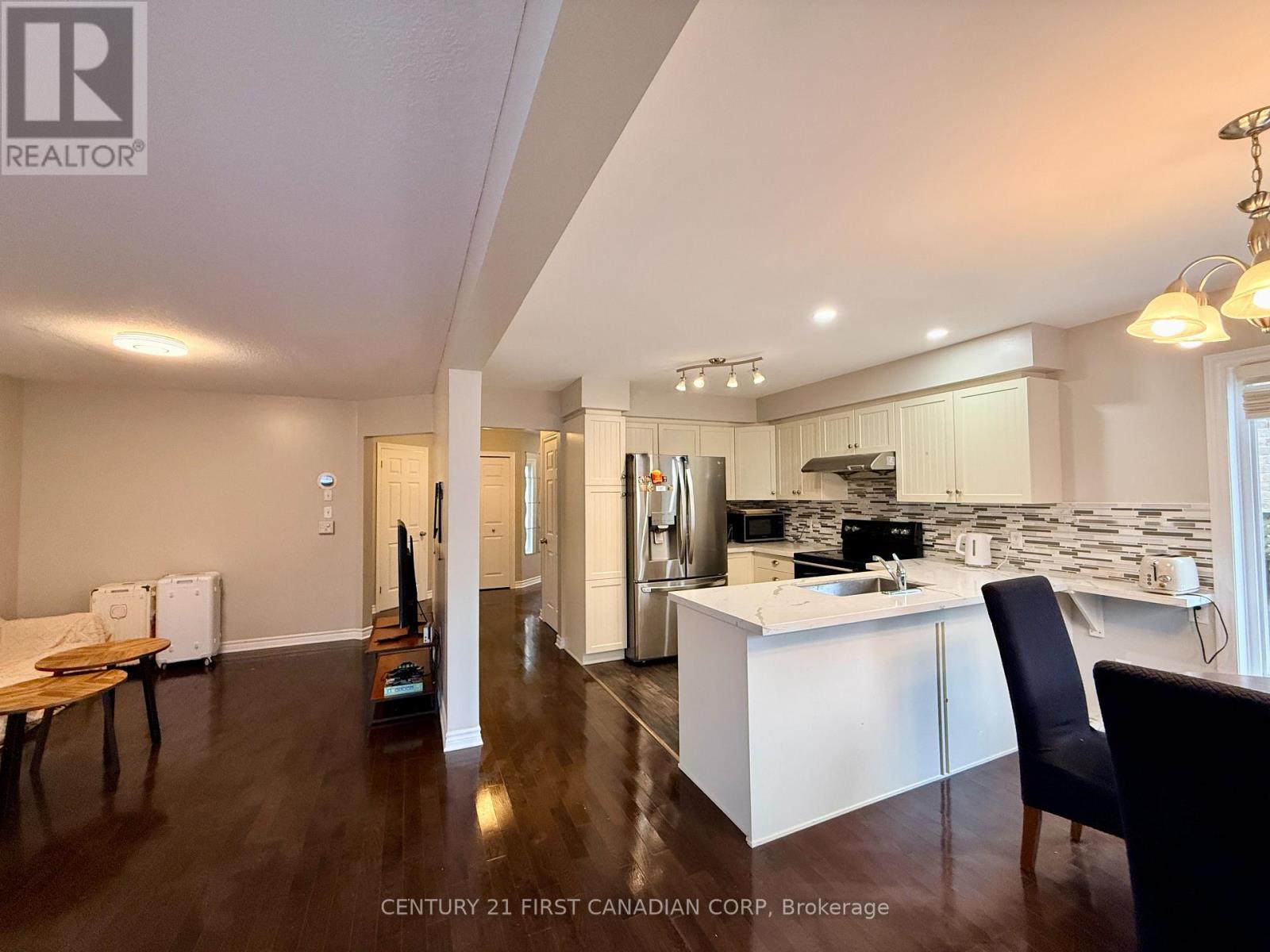 861 Oakcrossing Road, London North, Ontario  N6H 0A4 - Photo 19 - X12495712