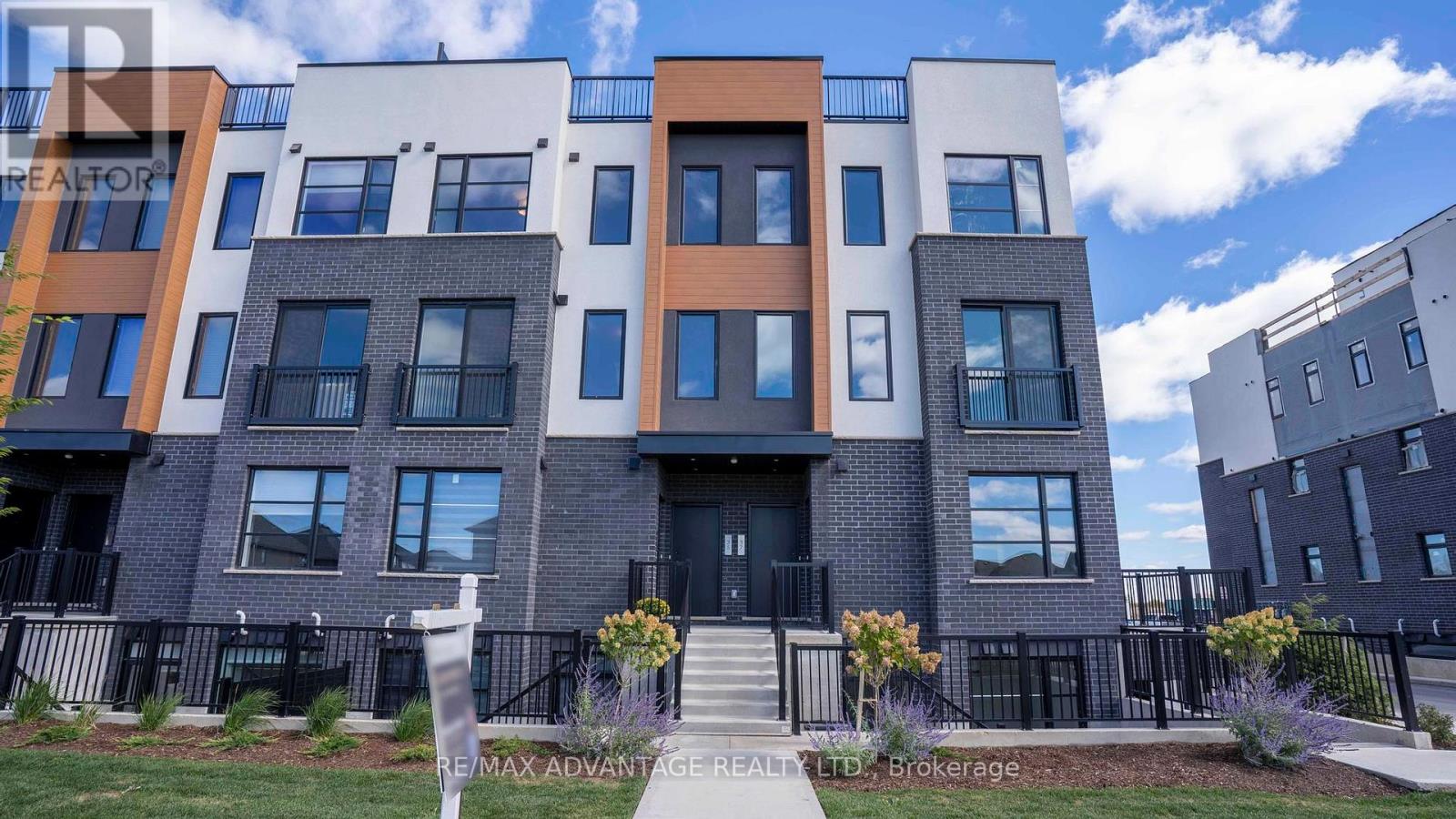 35 - 3900 Savoy Street, London South, Ontario  N6P 0H9 - Photo 2 - X12495738