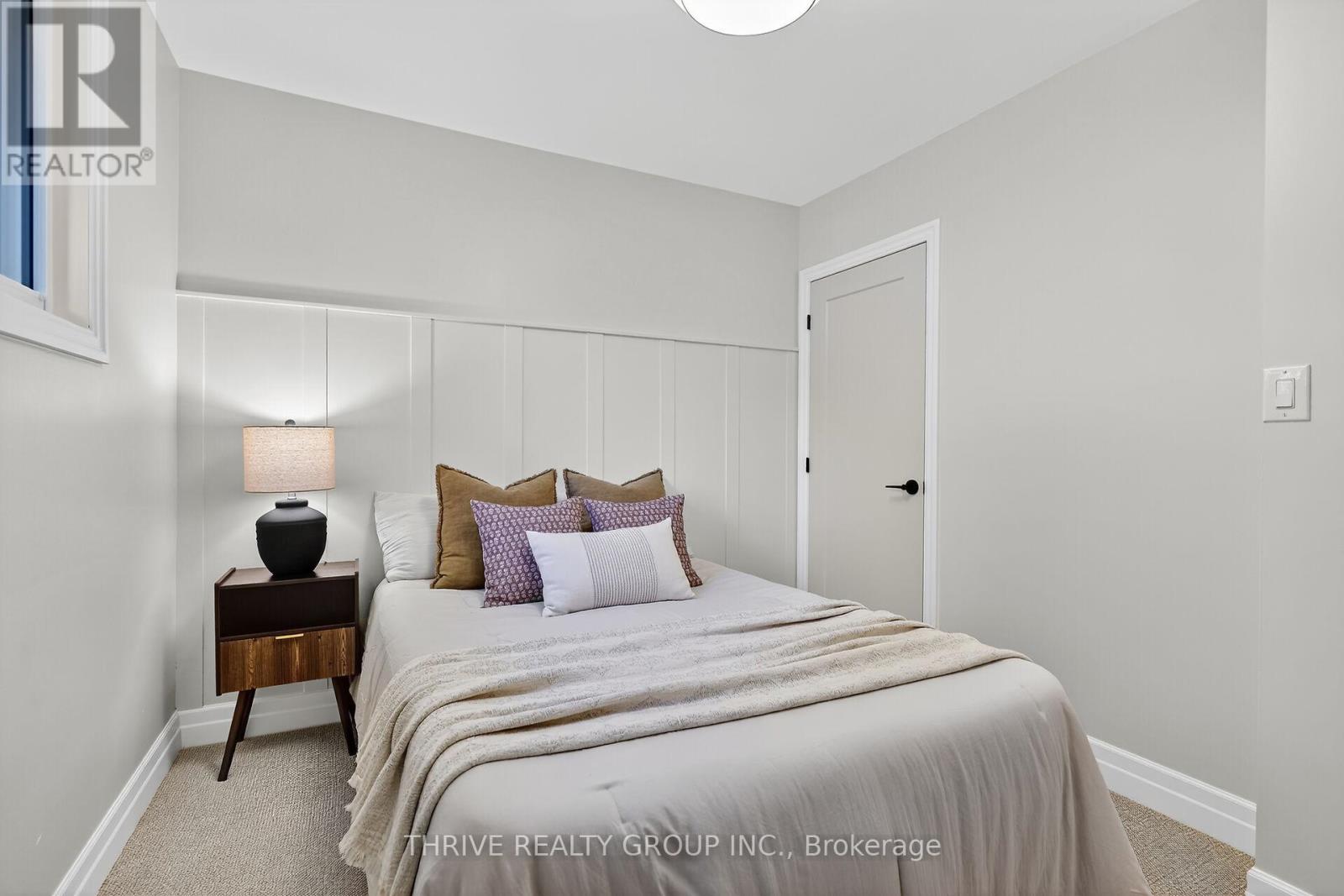 22639 Troops Road, Strathroy-Caradoc, Ontario  N0L 1W0 - Photo 28 - X12495762