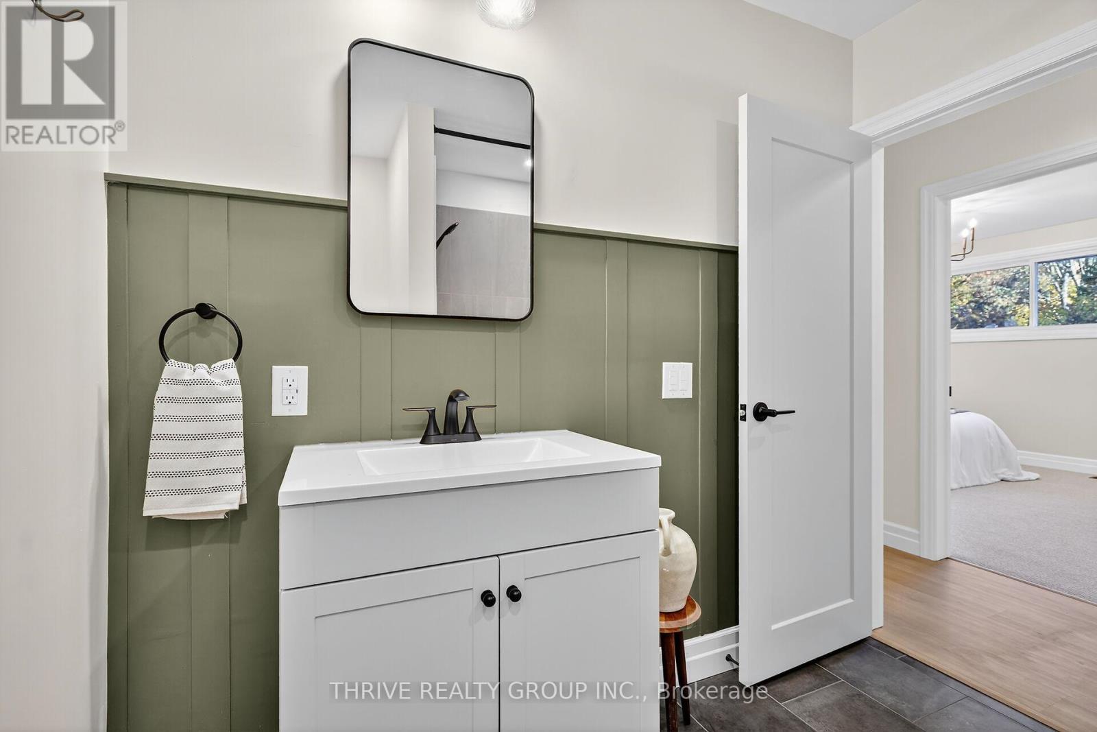 22639 Troops Road, Strathroy-Caradoc, Ontario  N0L 1W0 - Photo 30 - X12495762