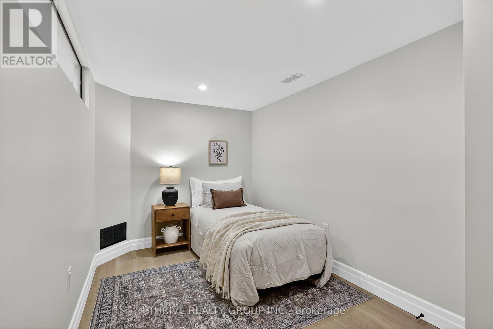 22639 Troops Road, Strathroy-Caradoc, Ontario  N0L 1W0 - Photo 35 - X12495762