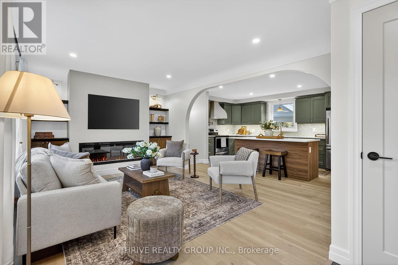 22639 Troops Road, Strathroy-Caradoc, Ontario  N0L 1W0 - Photo 5 - X12495762