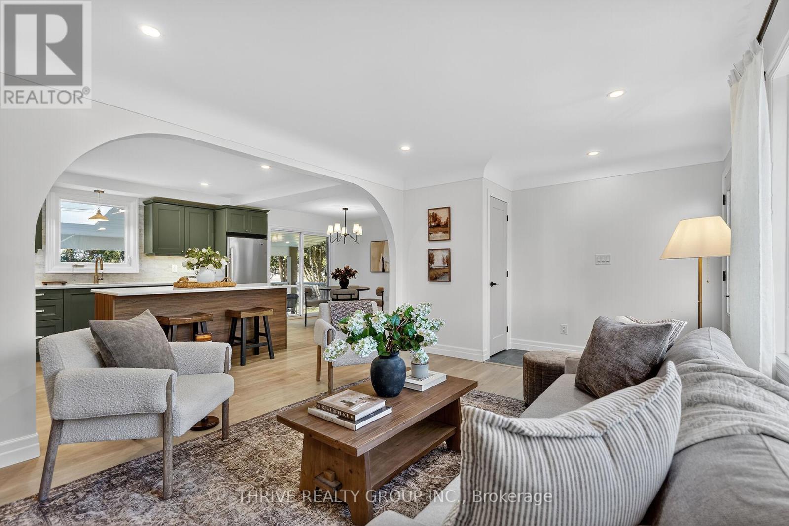 22639 Troops Road, Strathroy-Caradoc, Ontario  N0L 1W0 - Photo 7 - X12495762