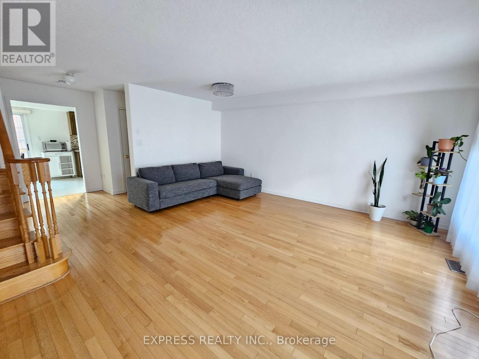 104 Prince Charles Way, Markham (Berczy), Ontario  L6C 0B5 - Photo 20 - N12454412